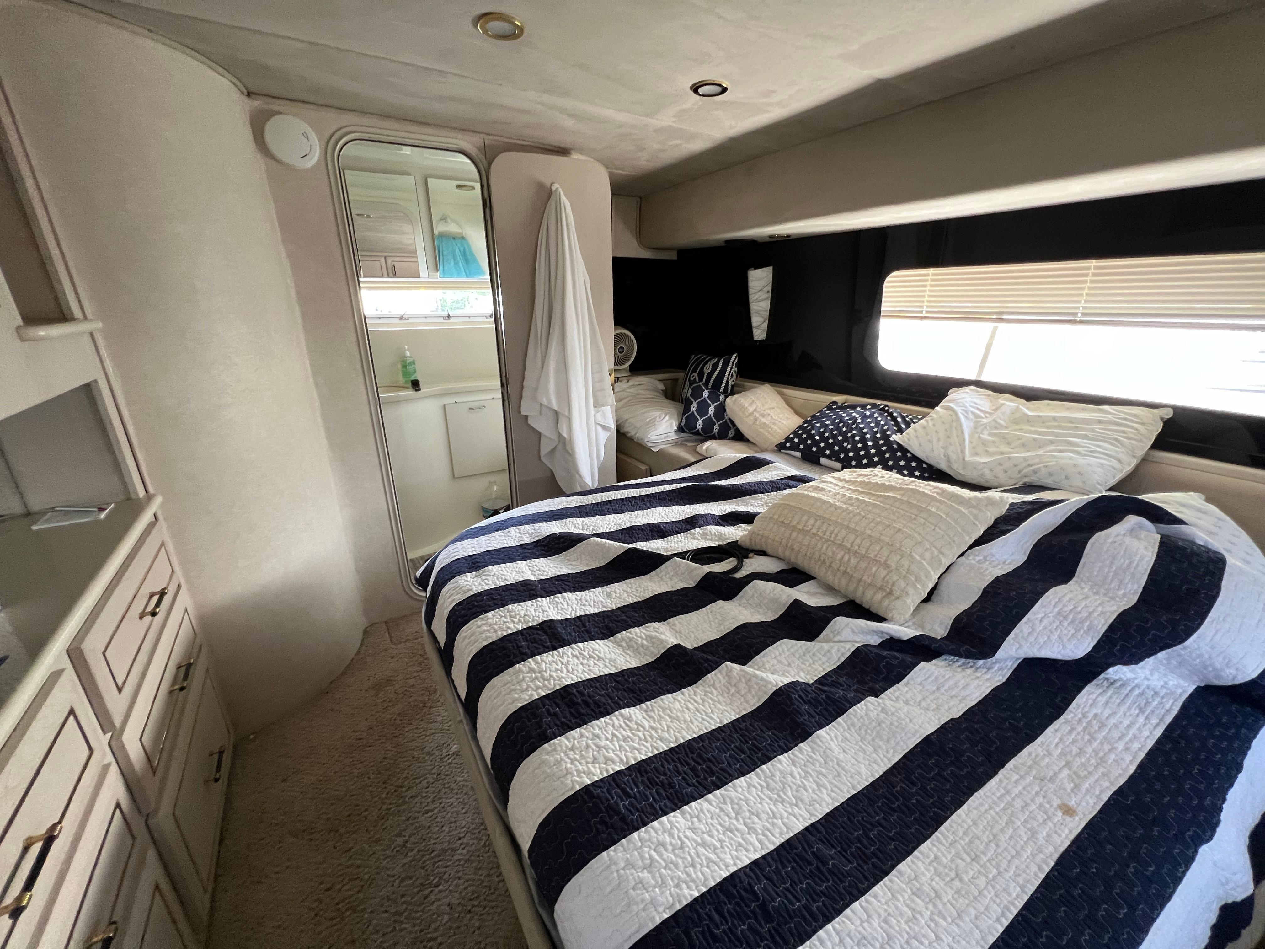 1998-mainship-47-motor-yacht-power-9443872-972799098-0-160120251840-54