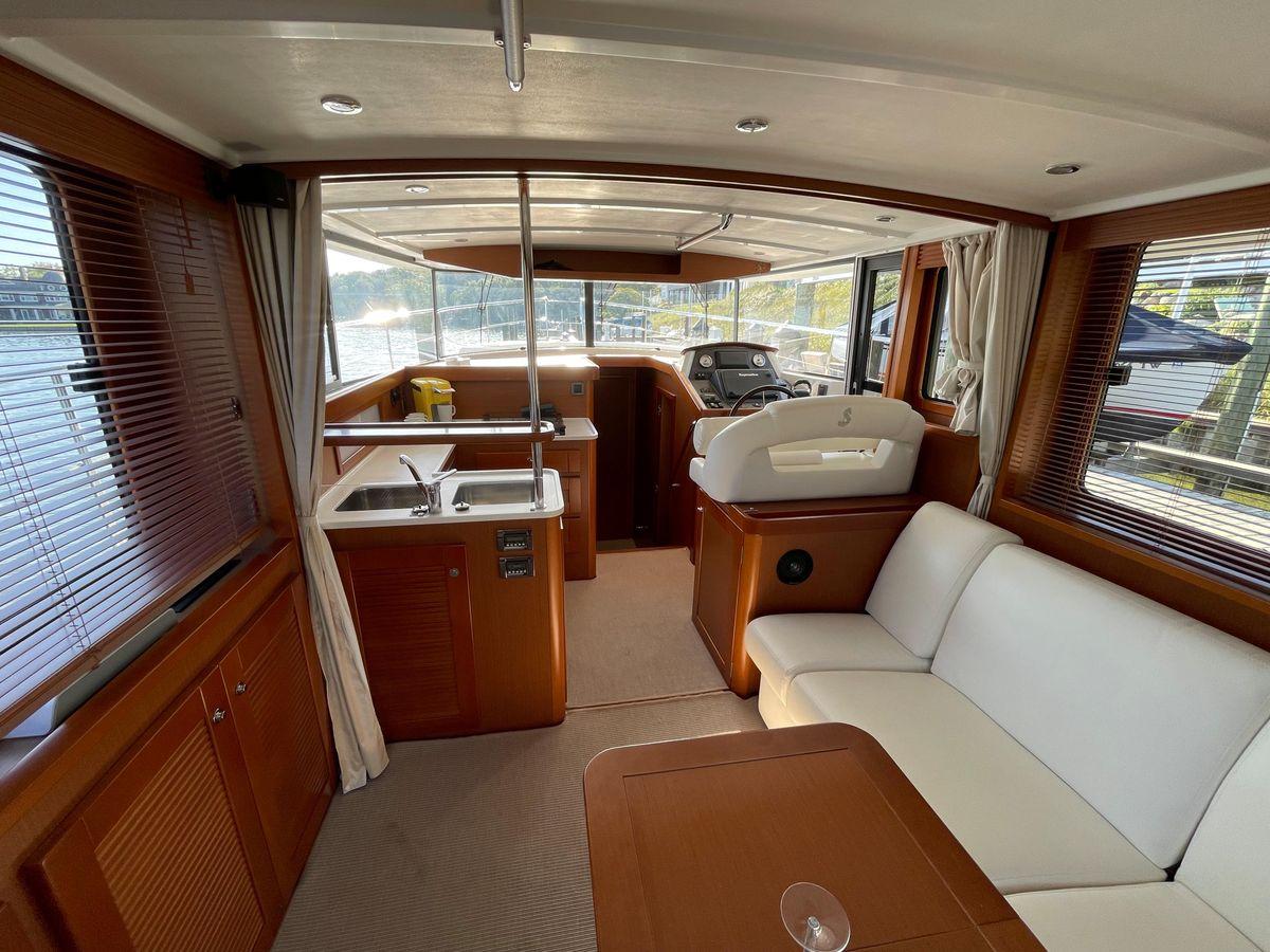 44′ Beneteau 2014 Yacht for Sale