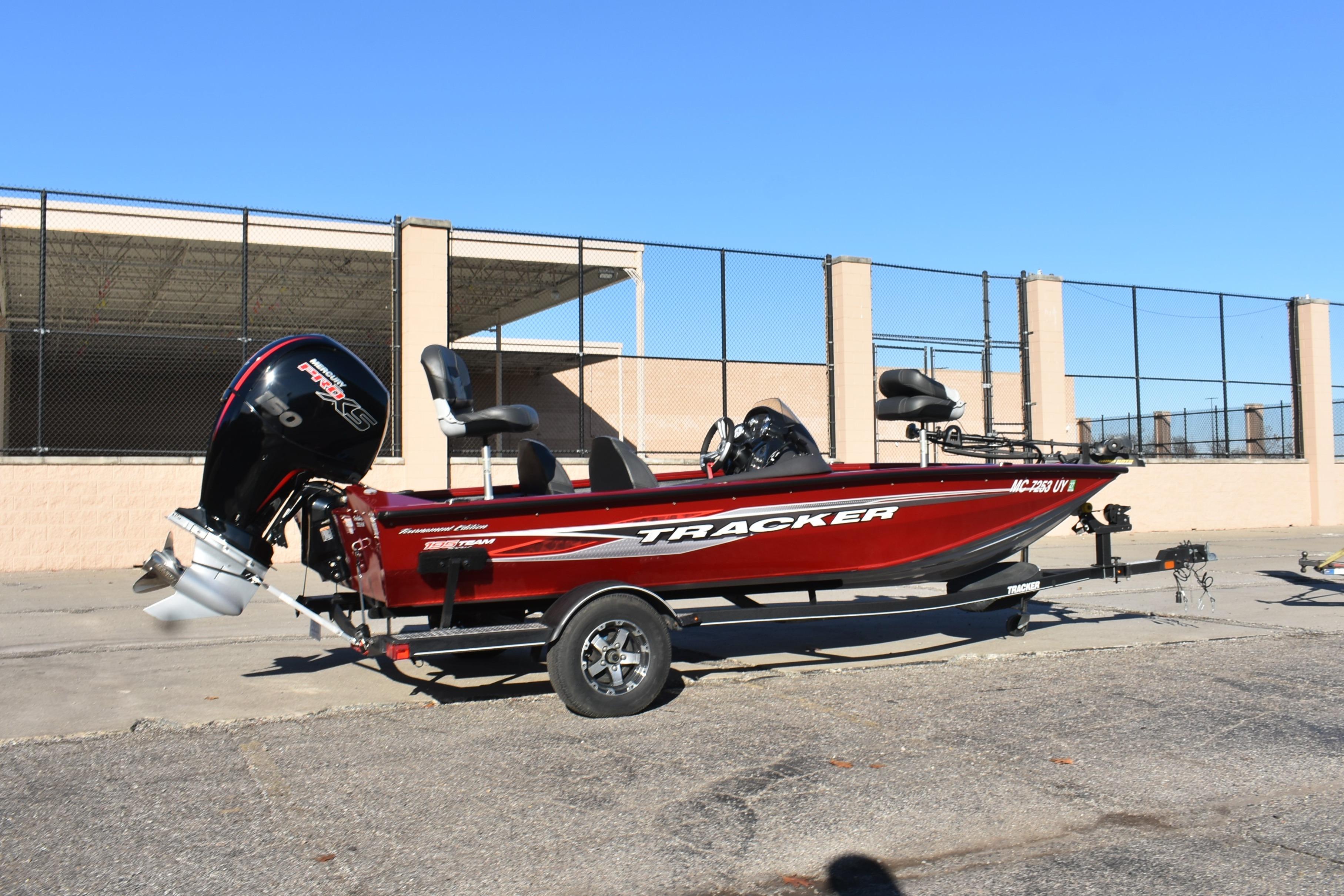 2019 Tracker Pro Team 195 TXW Tournament Edition Gallery