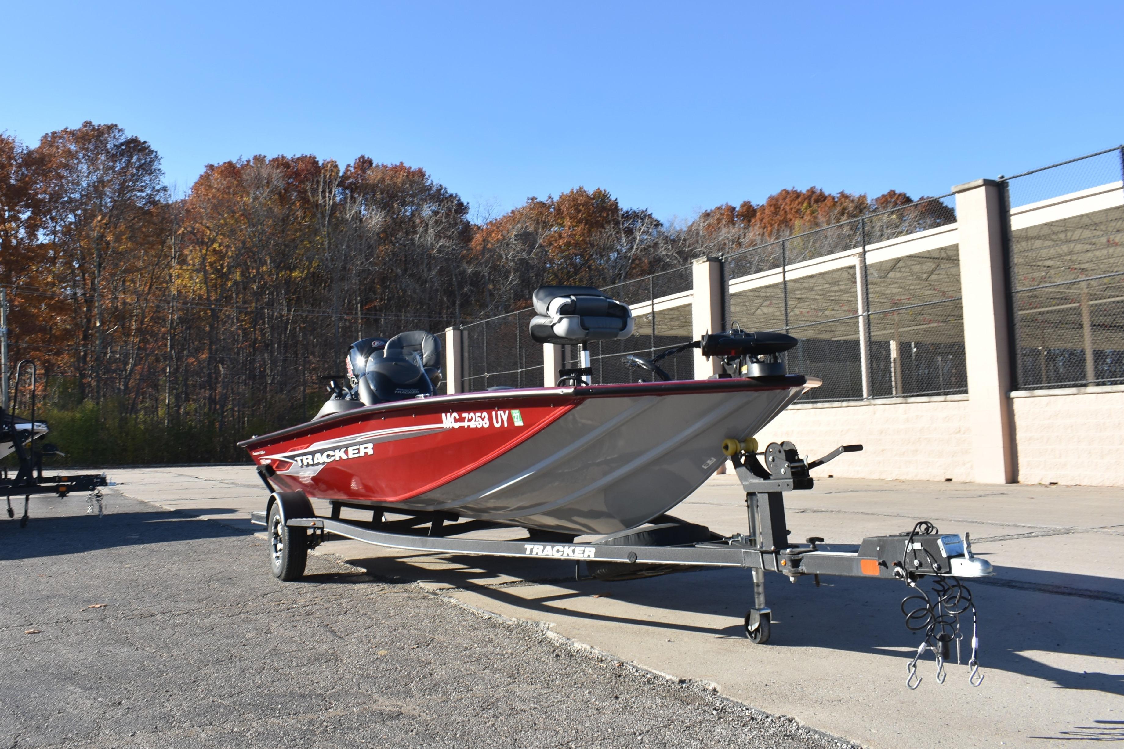 2019 Tracker Pro Team 195 TXW Tournament Edition Gallery