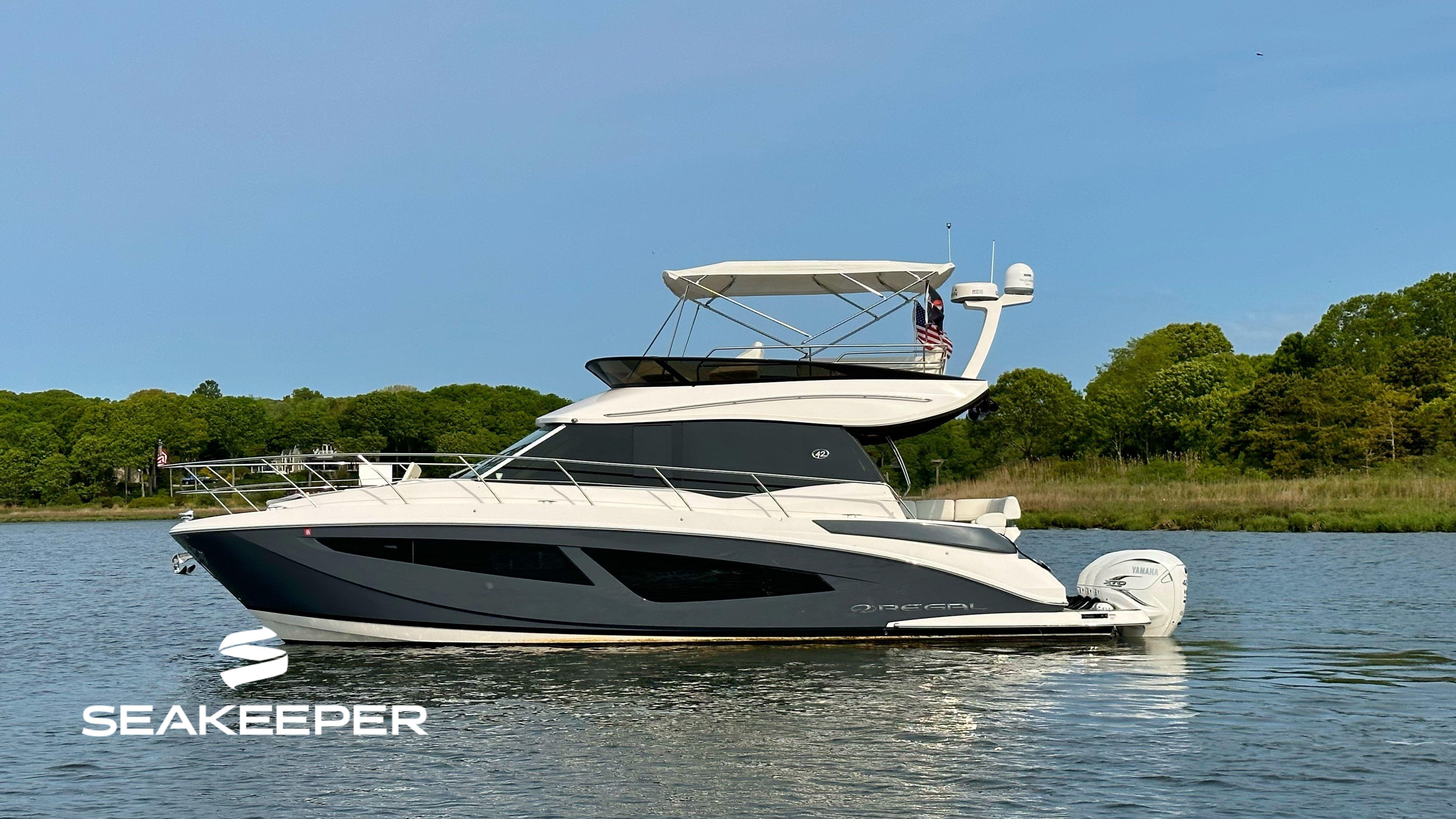 2022 Regal 42fxo Yacht Photos Pics 