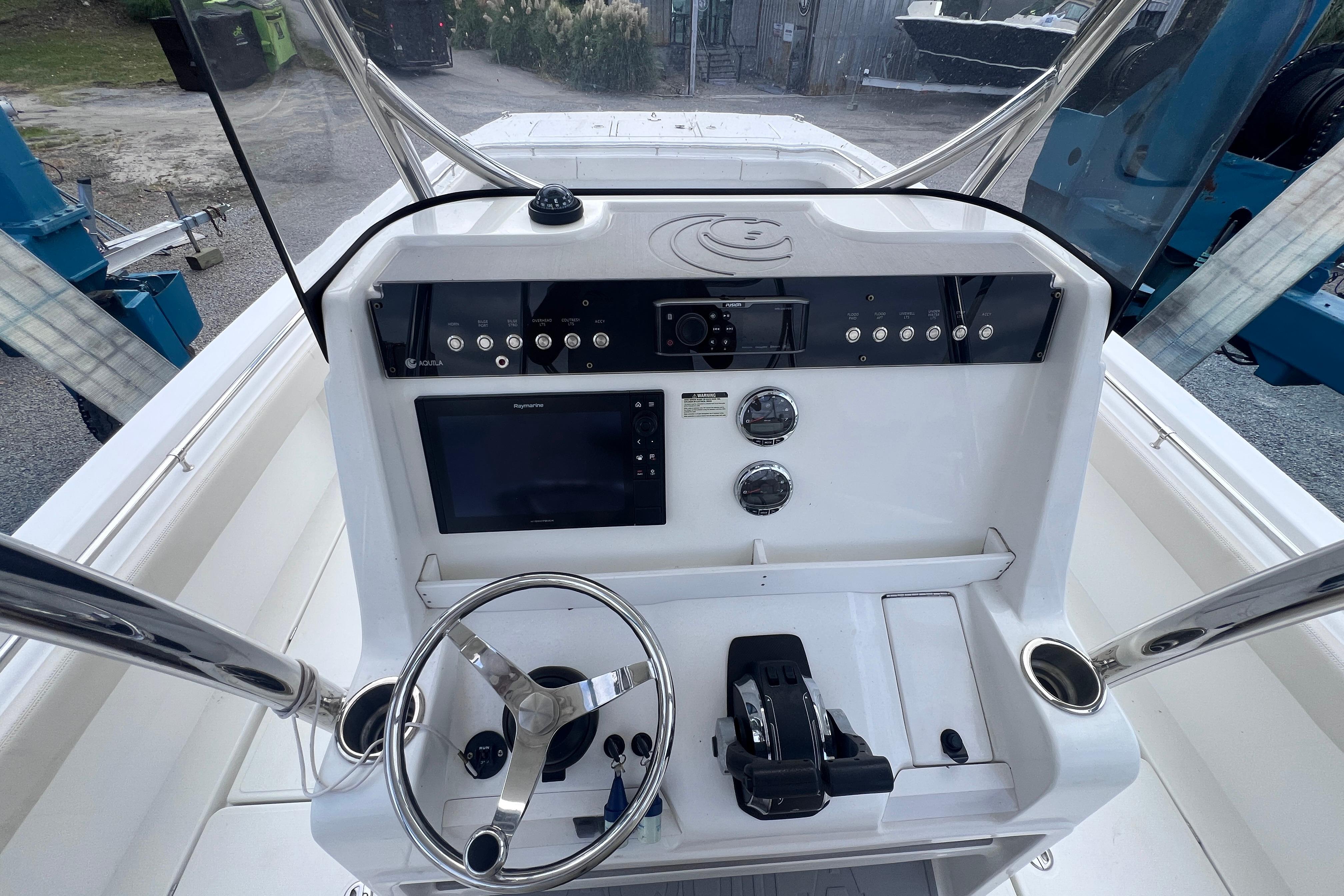 Boat image 3