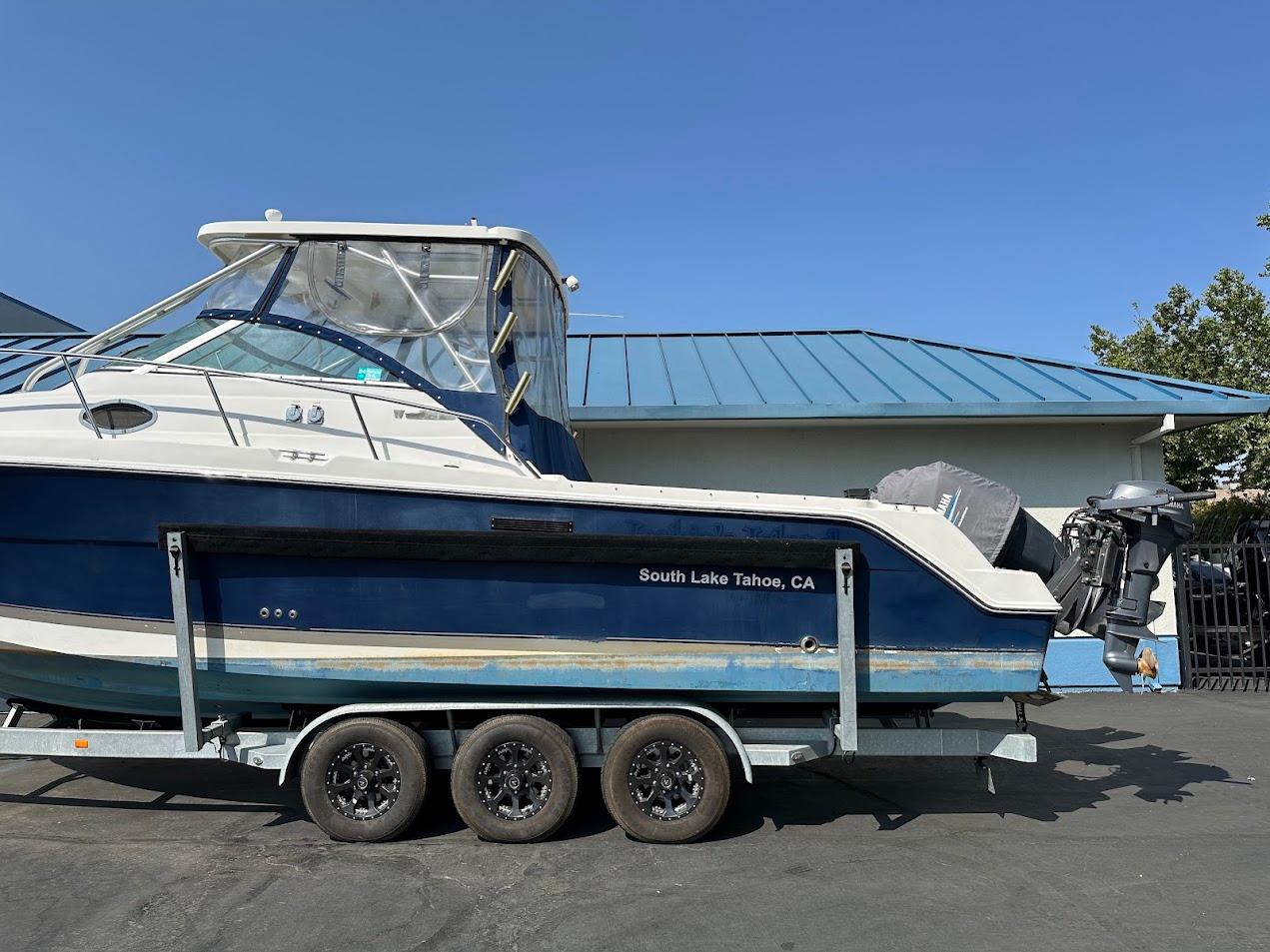2006 Wellcraft 290 Coastal boat on trailer, South Lake Tahoe, CA.