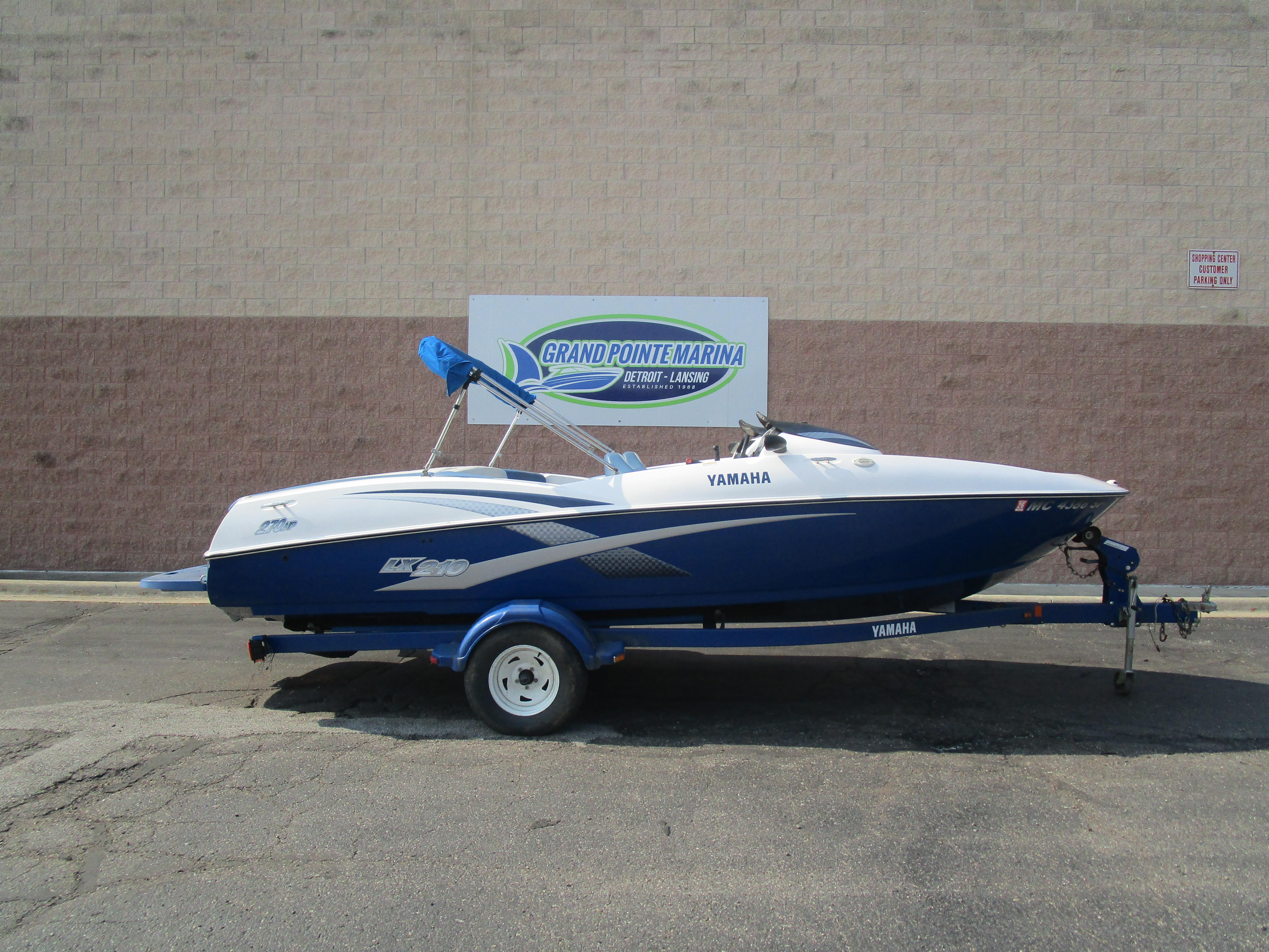 2004 Yamaha Boats LX 210 Gallery