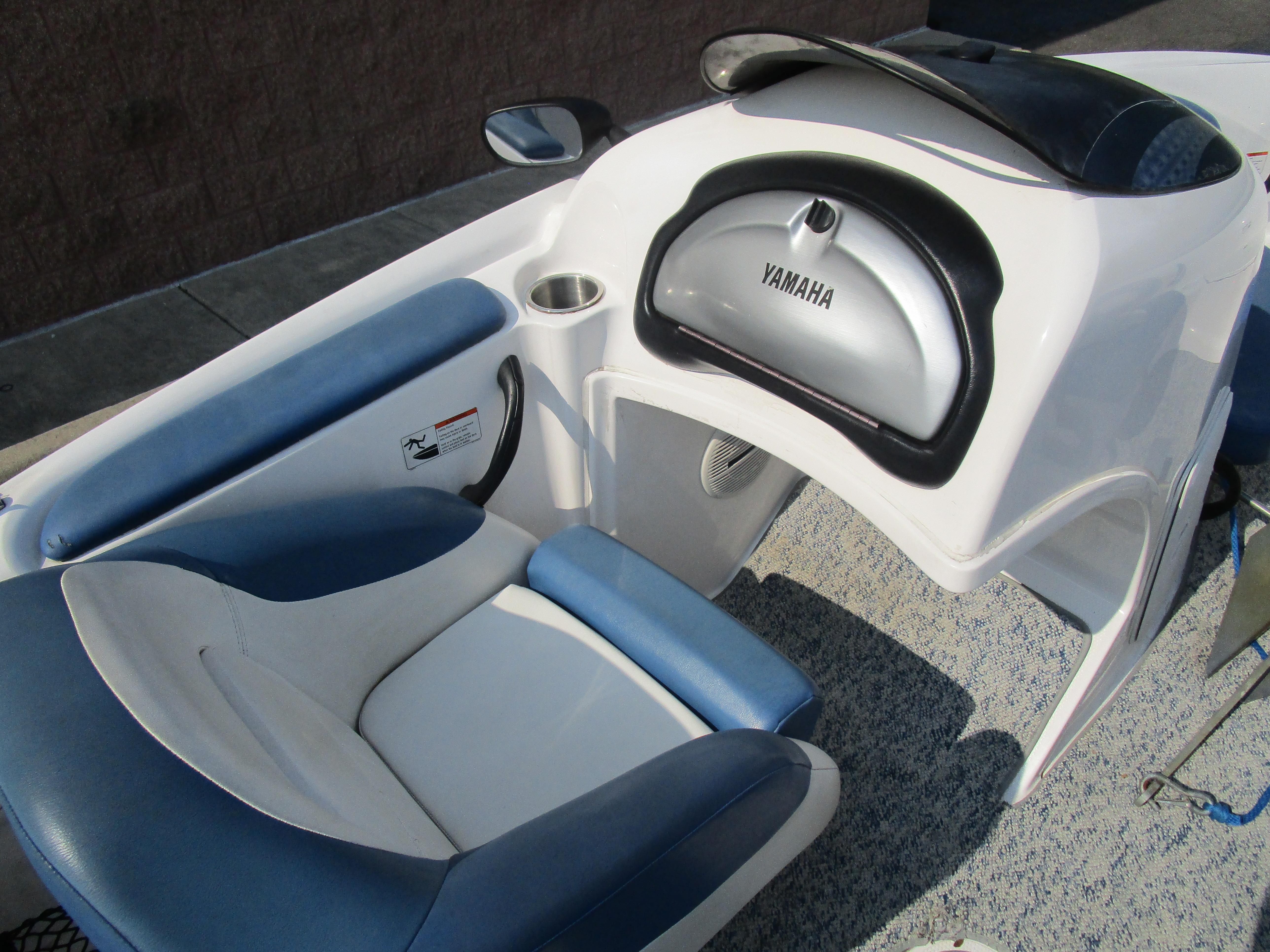 2004 Yamaha Boats LX 210 Gallery