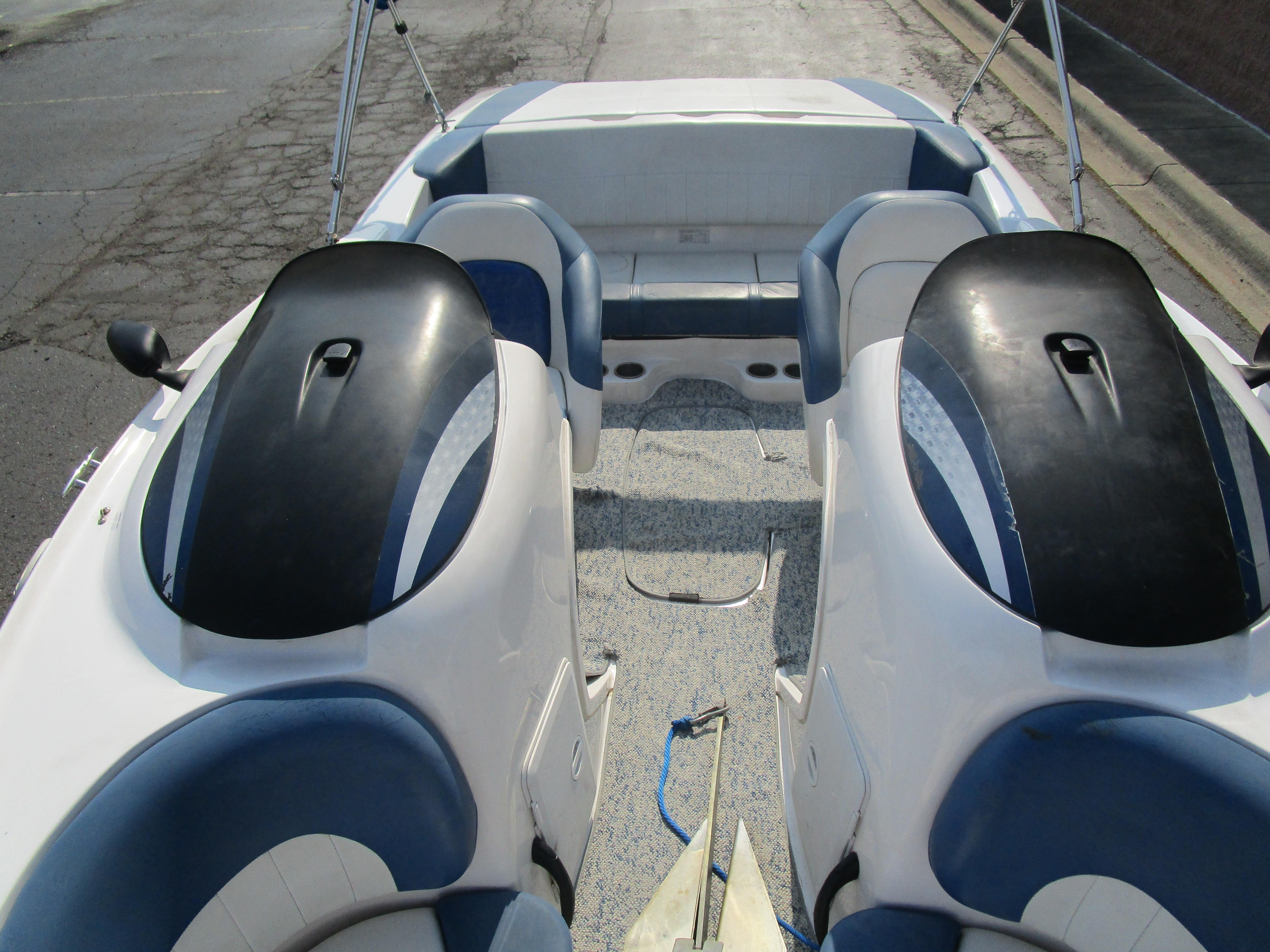 2004 Yamaha Boats LX 210 Gallery