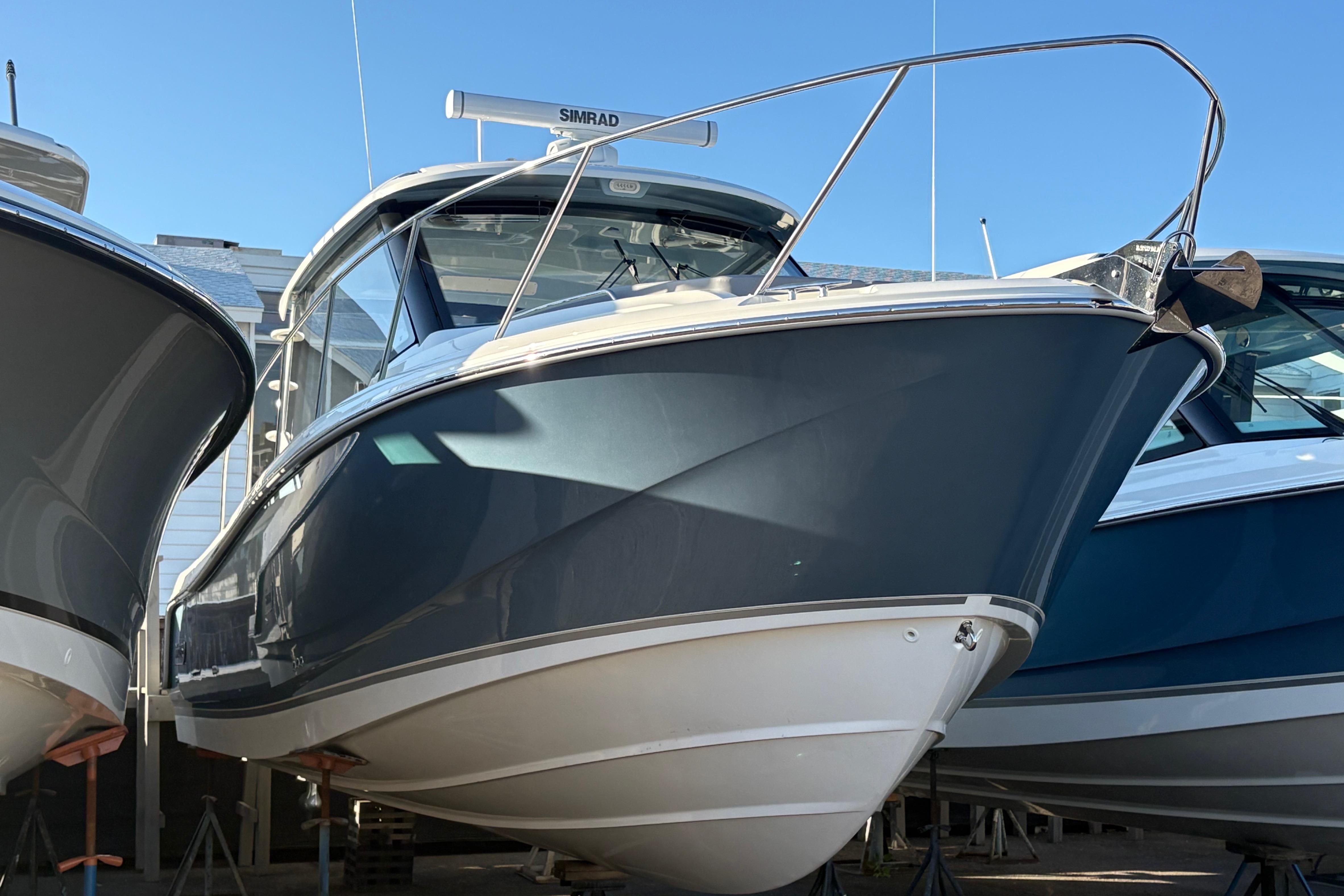 2026 Boston Whaler 325 Conquest #BW0029F primary image