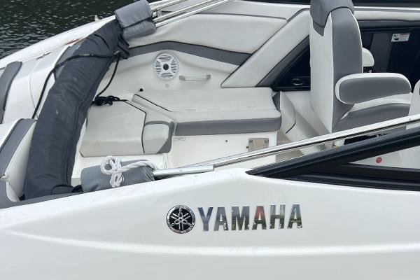 24' Yamaha, Listing Number 100914926, - Photo No. 9