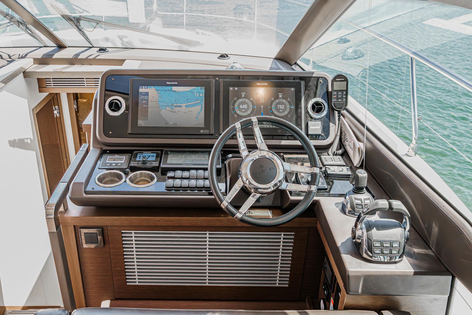2019 Prestige 520S #TBRM084B inventory image at Sun Country Marine Group, San Diego Harbor Island 2019 Prestige 520S #TBRM084B inventory image at Sun Country Marine Group, San Diego Harbor Island