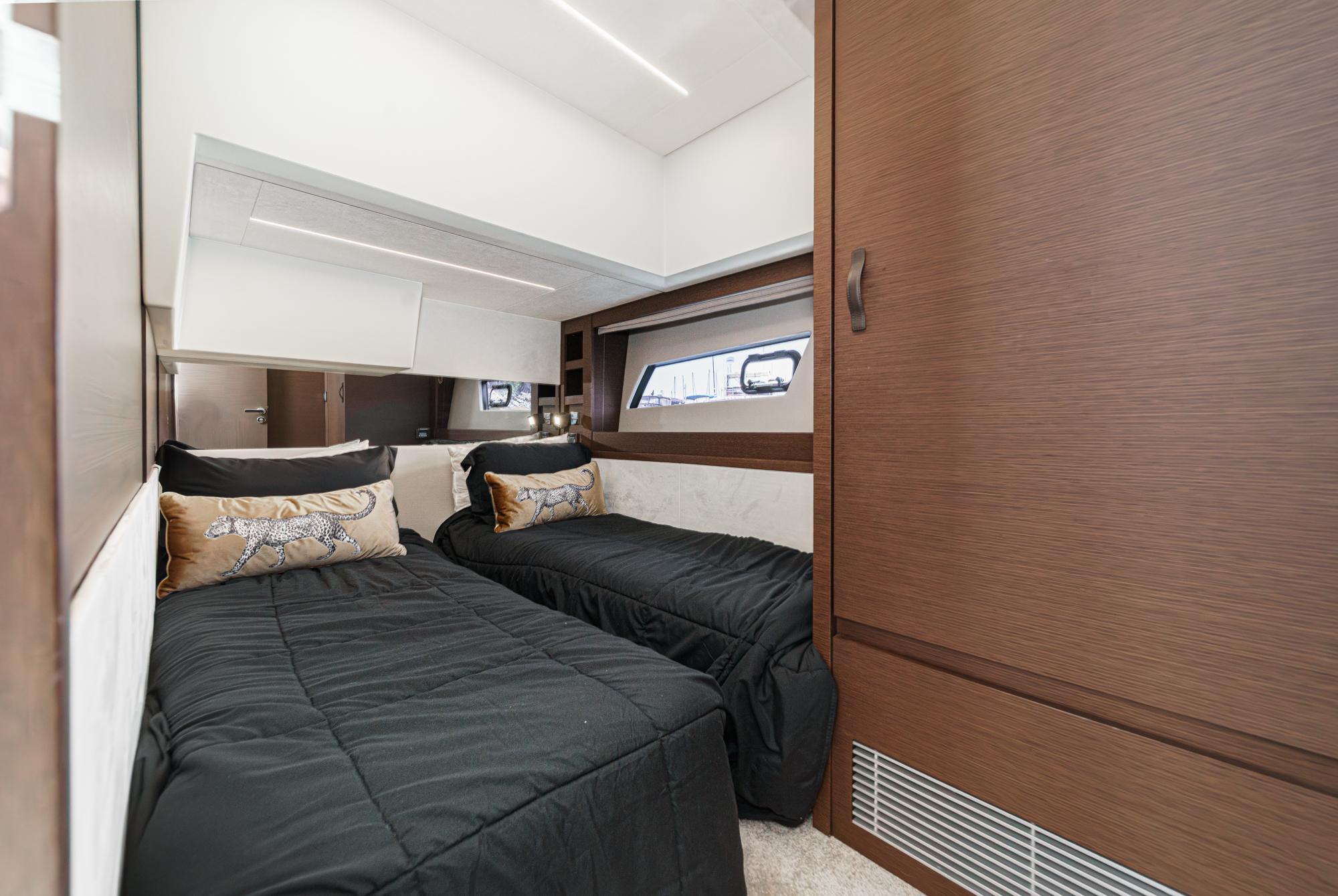 2019 Prestige 520S #TBRM084B inventory image at Sun Country Marine Group, San Diego Harbor Island 2019 Prestige 520S #TBRM084B inventory image at Sun Country Marine Group, San Diego Harbor Island
