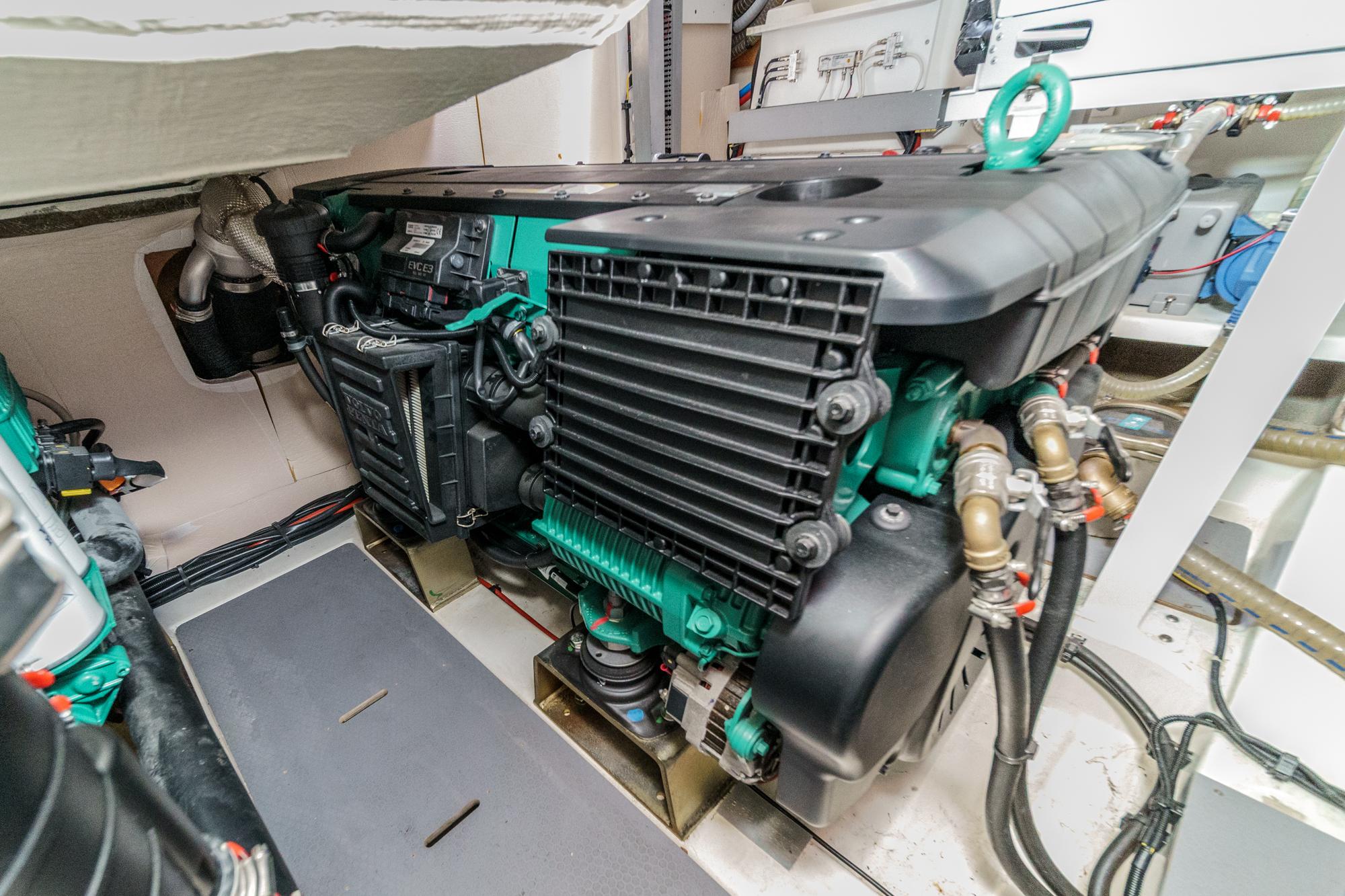 2019 Prestige 520S #TBRM084B inventory image at Sun Country Marine Group, San Diego Harbor Island 2019 Prestige 520S #TBRM084B inventory image at Sun Country Marine Group, San Diego Harbor Island