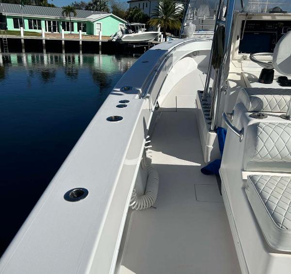 36' Contender, Listing Number 100912634, - Photo No. 9