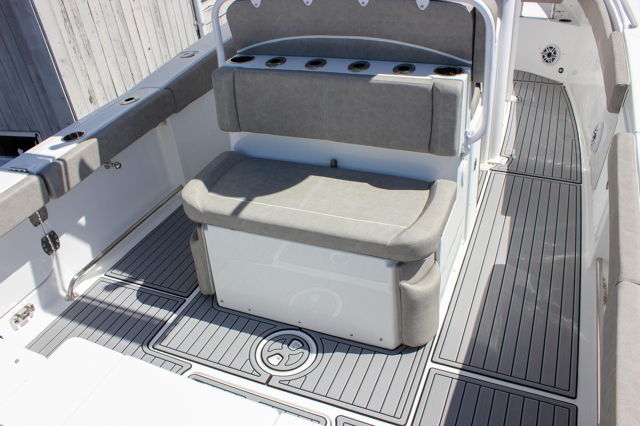 2025-sea-hunt-ultra-275-se-power-9783924-20250506075646599-1_XLARGE