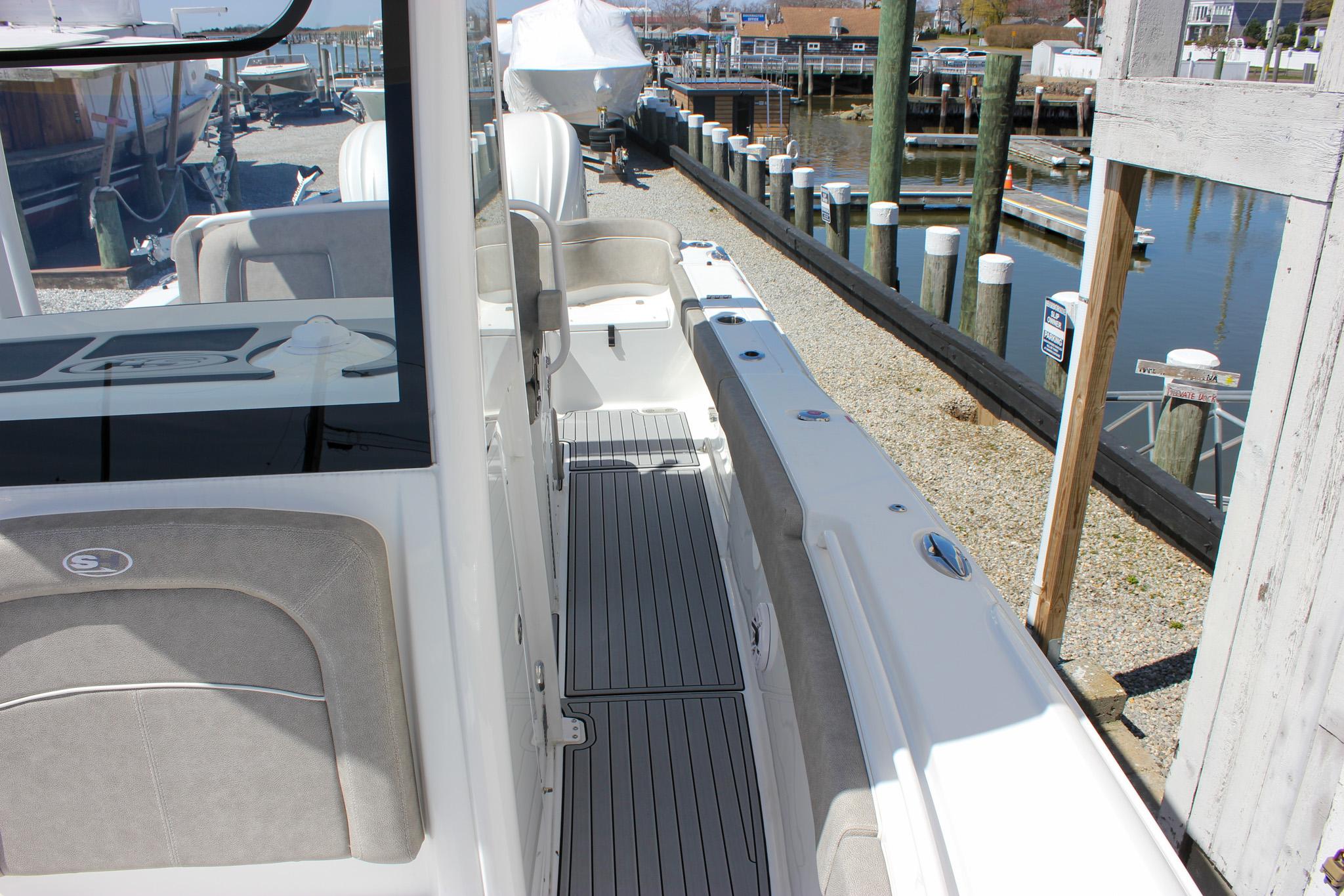 2025-sea-hunt-ultra-275-se-power-9783924-20250506075708772-1_XLARGE