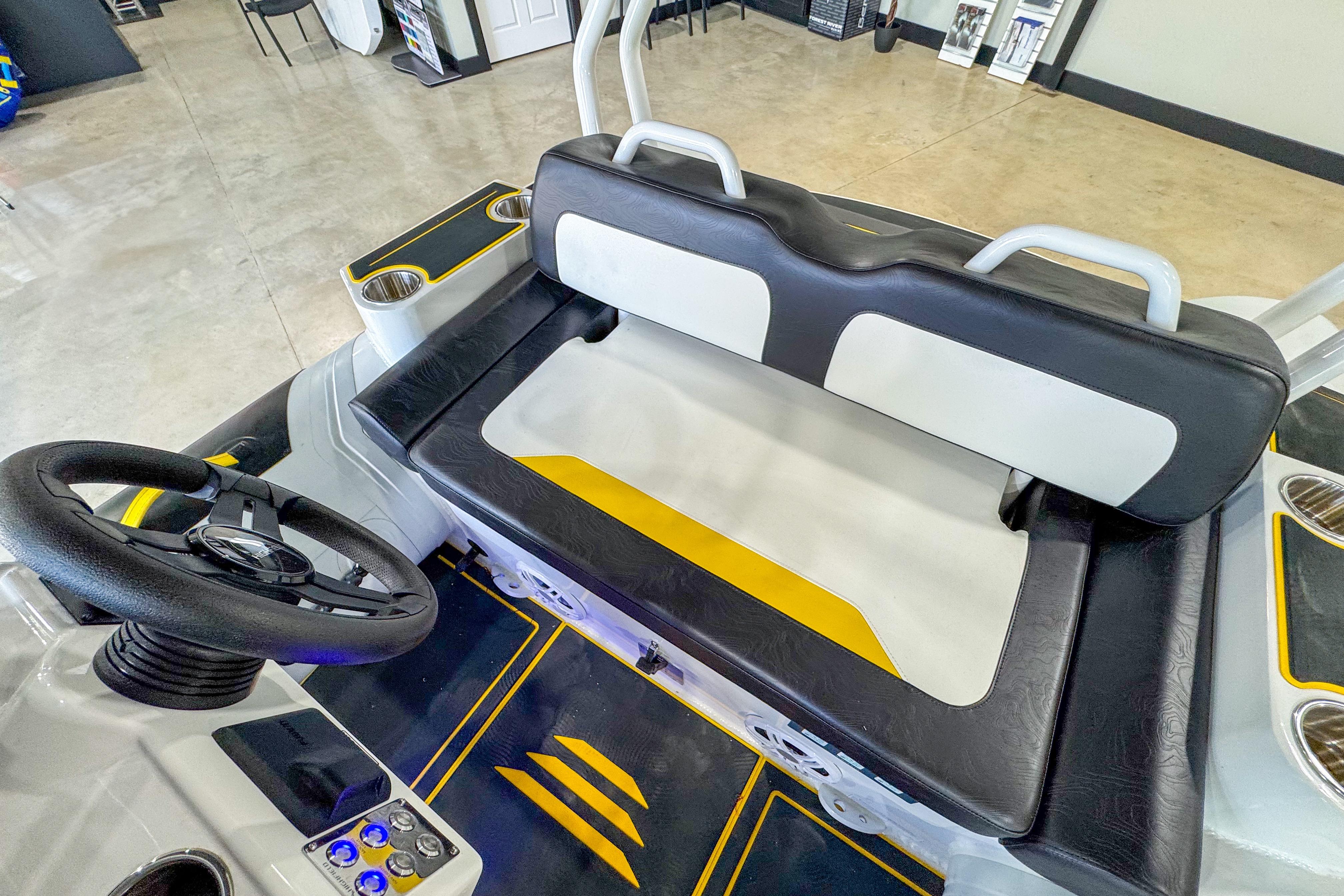 2025 Highfield Velox 420 / Rotax 90 - Image 8