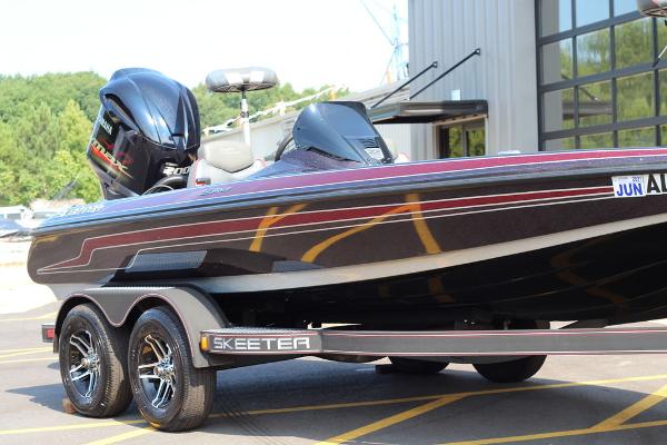 2020 Skeeter boat for sale, model of the boat is ZX200 & Image # 5 of 16