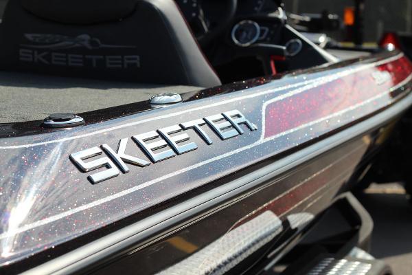 2020 Skeeter boat for sale, model of the boat is ZX200 & Image # 6 of 16