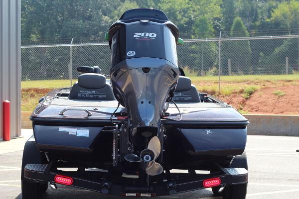 2020 Skeeter boat for sale, model of the boat is ZX200 & Image # 14 of 16