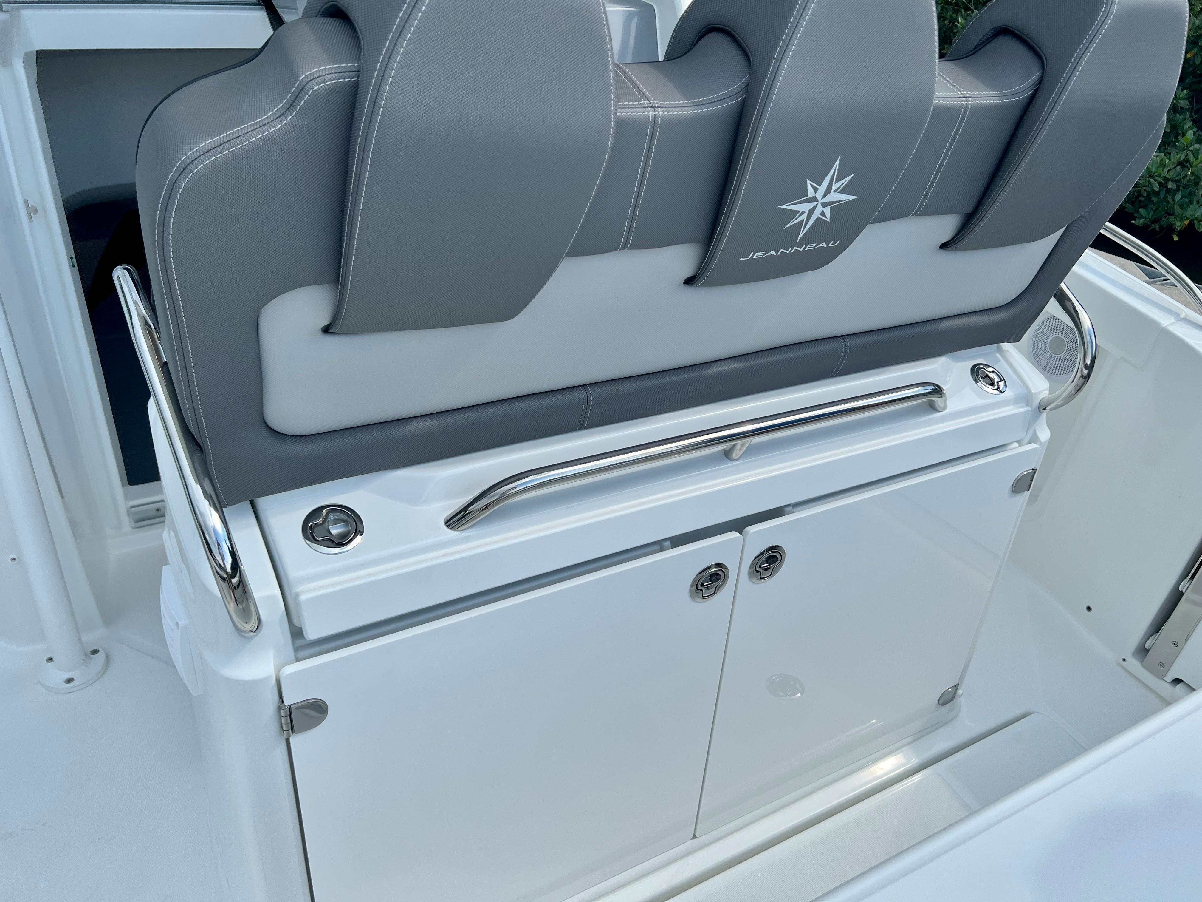 2024 Jeanneau Leader 9.0 CC-25