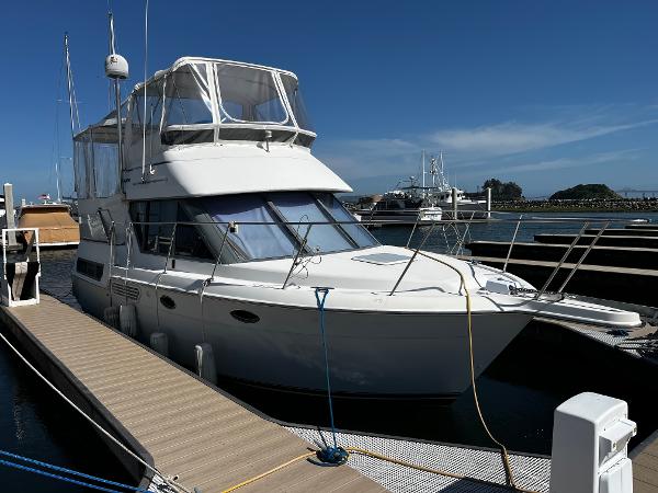 1996 32' Carver 325 Aft Cabin 1996 32' Carver 325 Aft Cabin