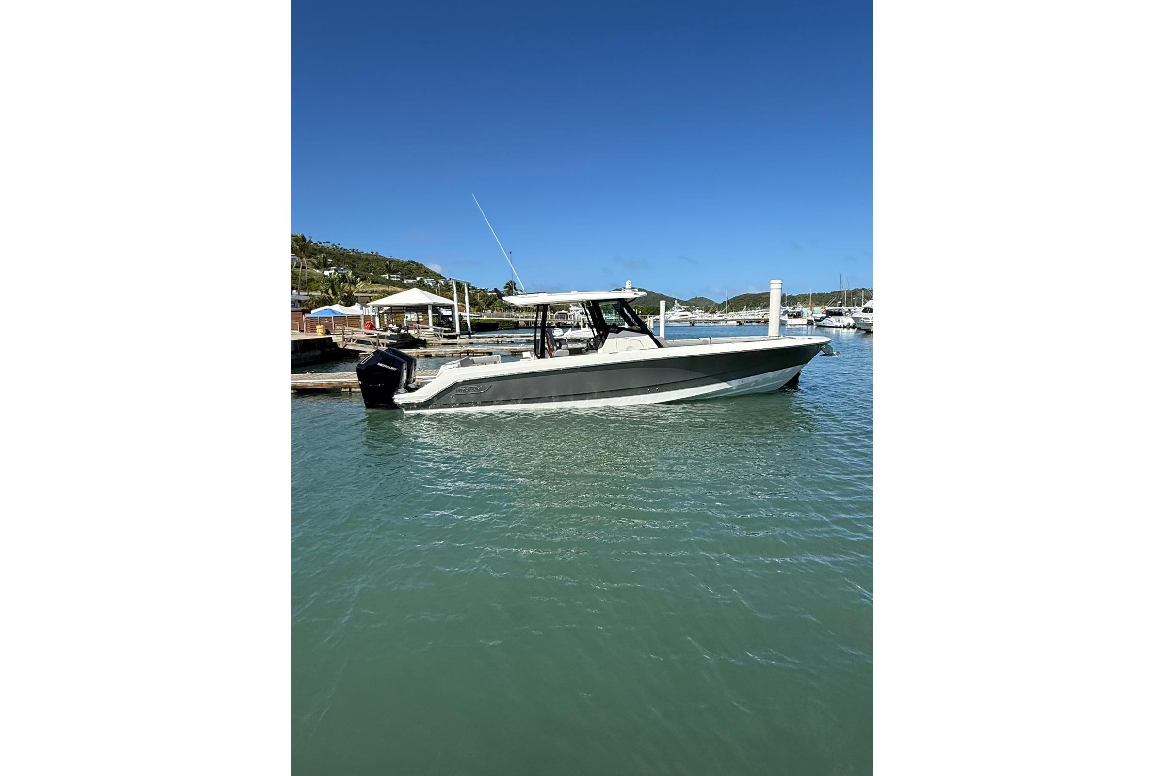 2023 Boston Whaler 360 Outrage