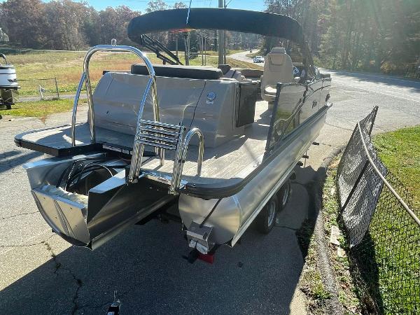 2022 Tahoe Pontoons boat for sale, model of the boat is Cascade 2385 Rear J Lounger & Image # 4 of 16