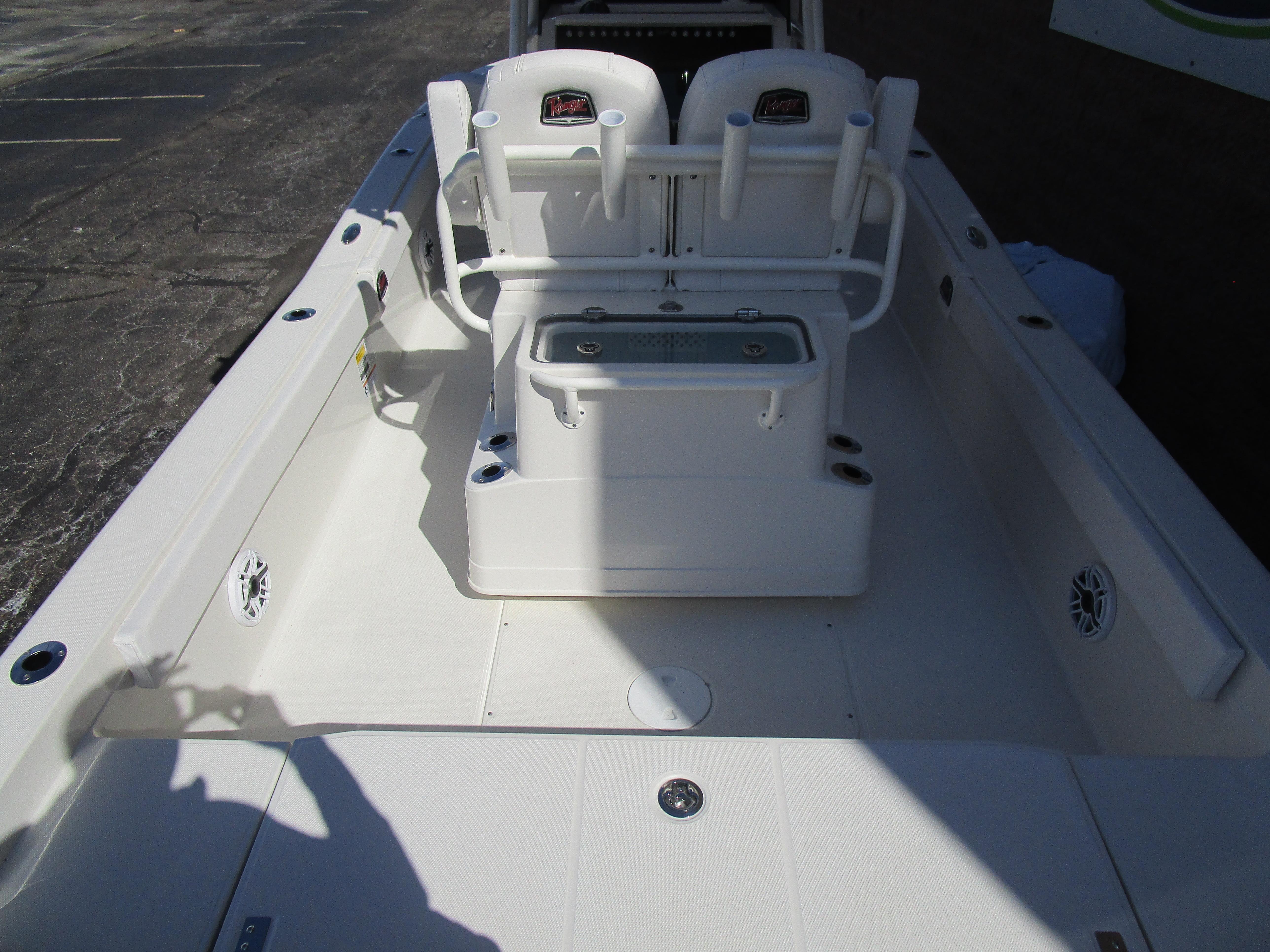 2024 Ranger 2660 Bay Gallery