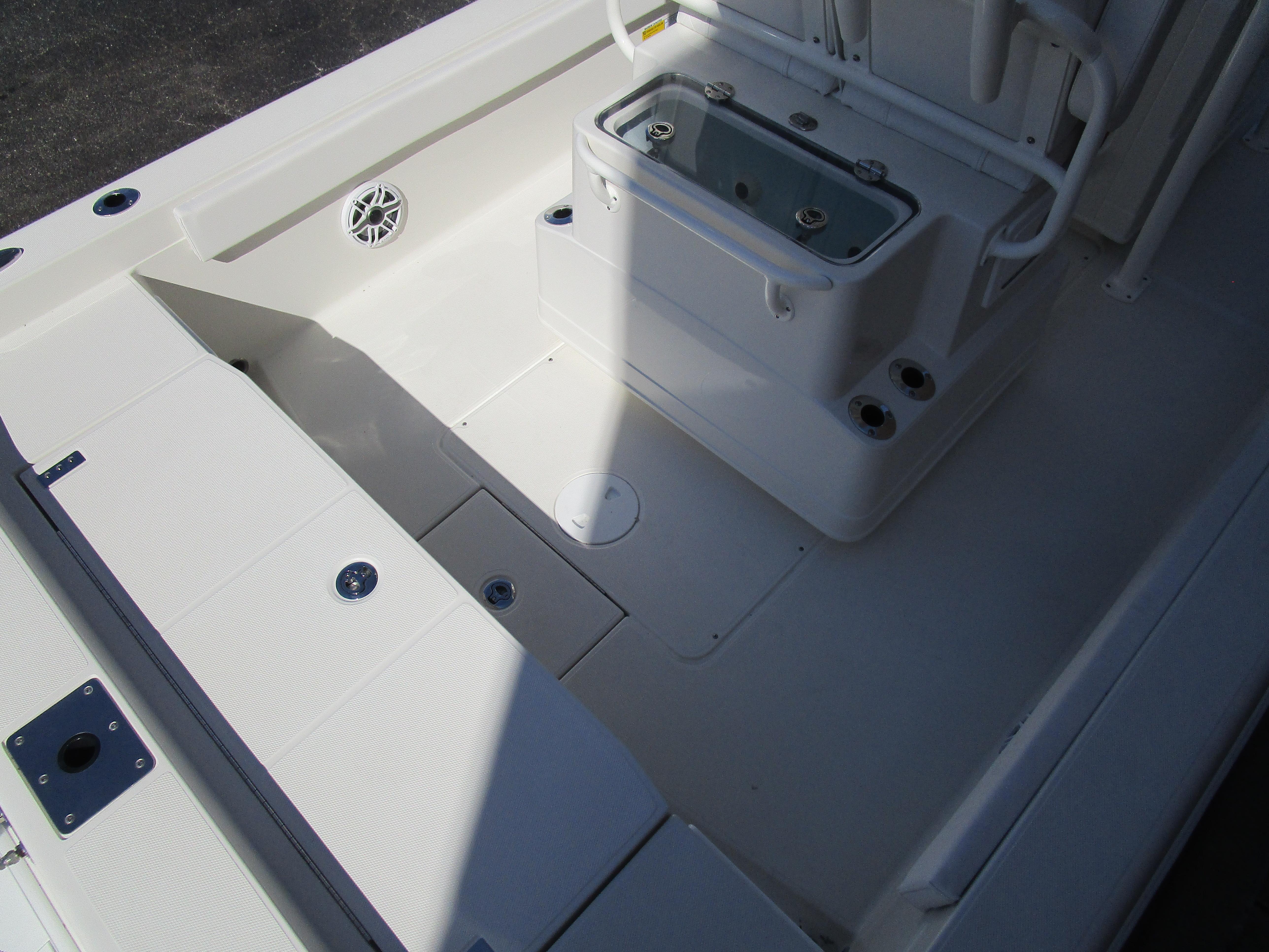2024 Ranger 2660 Bay Gallery