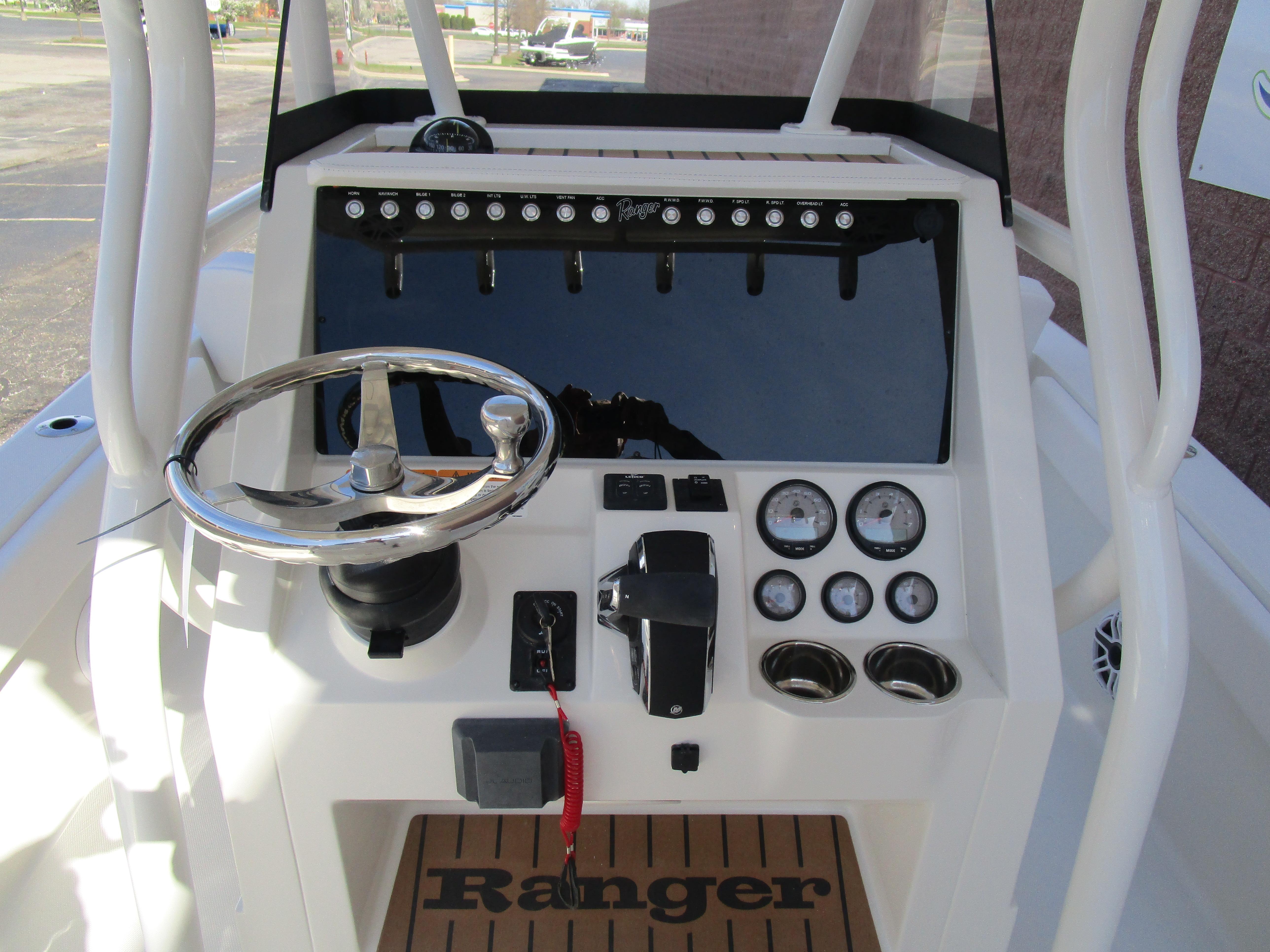 2024 Ranger 2660 Bay Gallery