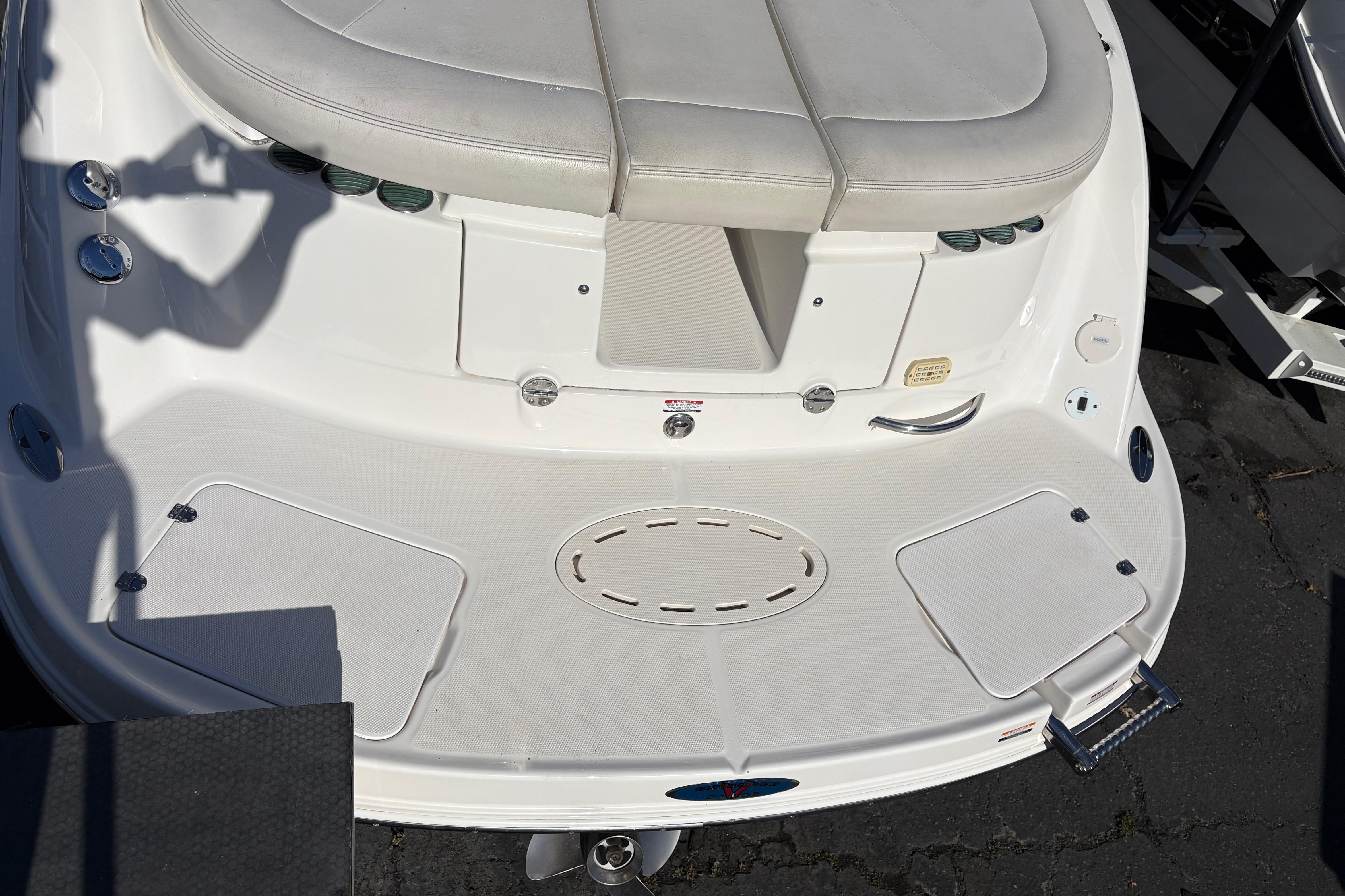 2004 Chaparral 256 SSi #TJM2004C inventory image at Sun Country Marine Group, Newport Beach