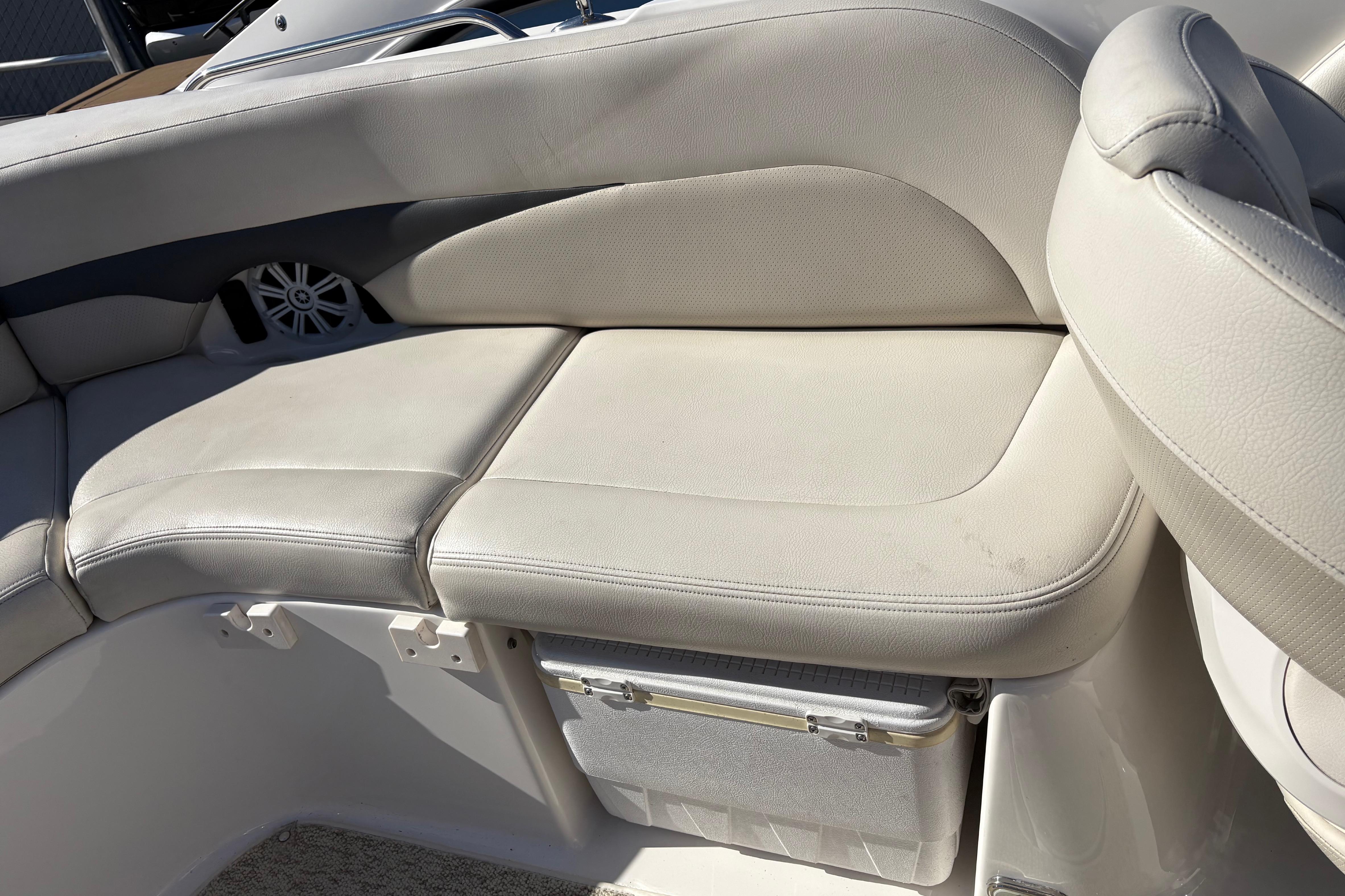 2004 Chaparral 256 SSi #TJM2004C inventory image at Sun Country Marine Group, Newport Beach