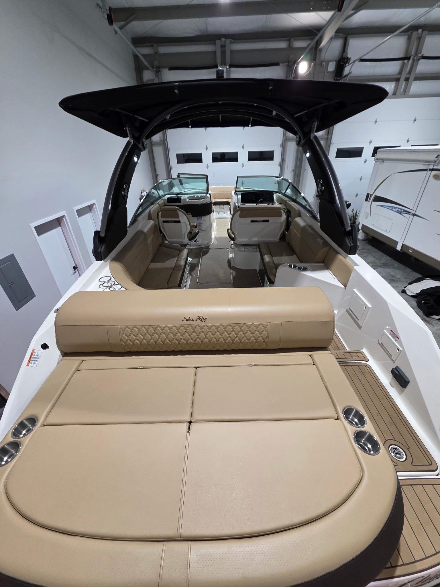 2019-sea-ray-slx-280-power-9763953-20250418114115127-1_XLARGE