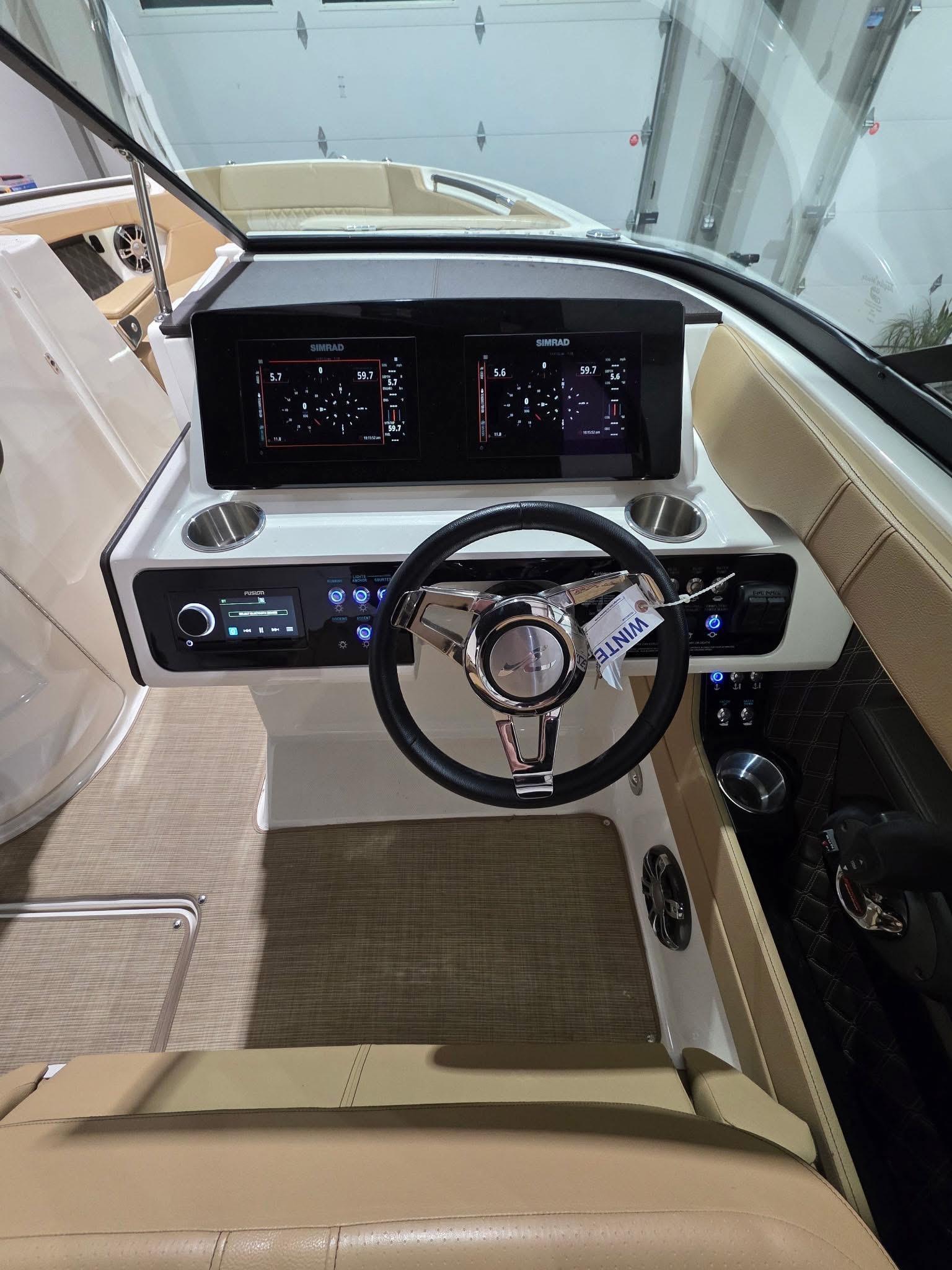 2019-sea-ray-slx-280-power-9763953-20250418114119170-1_XLARGE