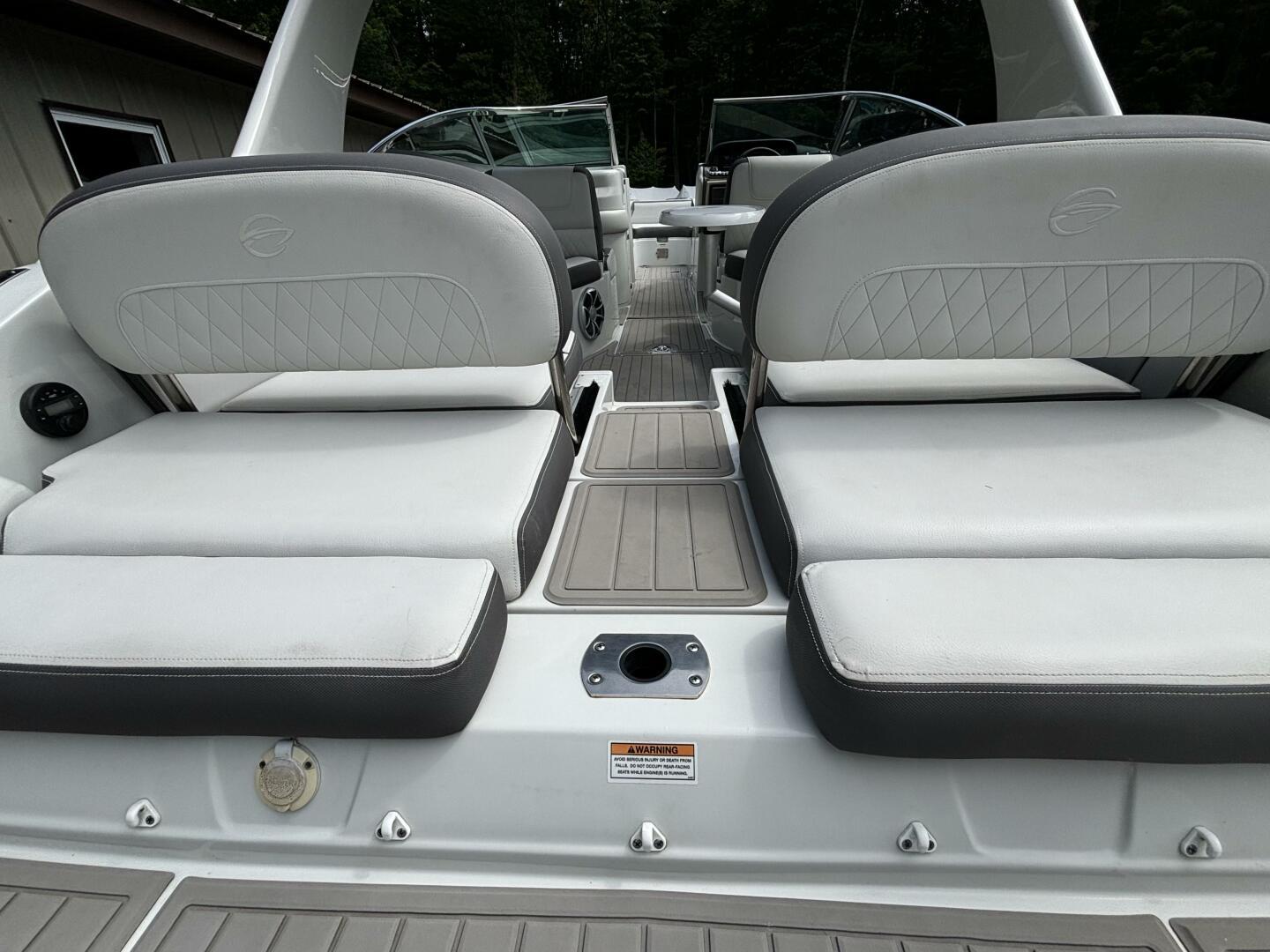 2021-crownline-e305xs-power-9843953-20250618161734381-1