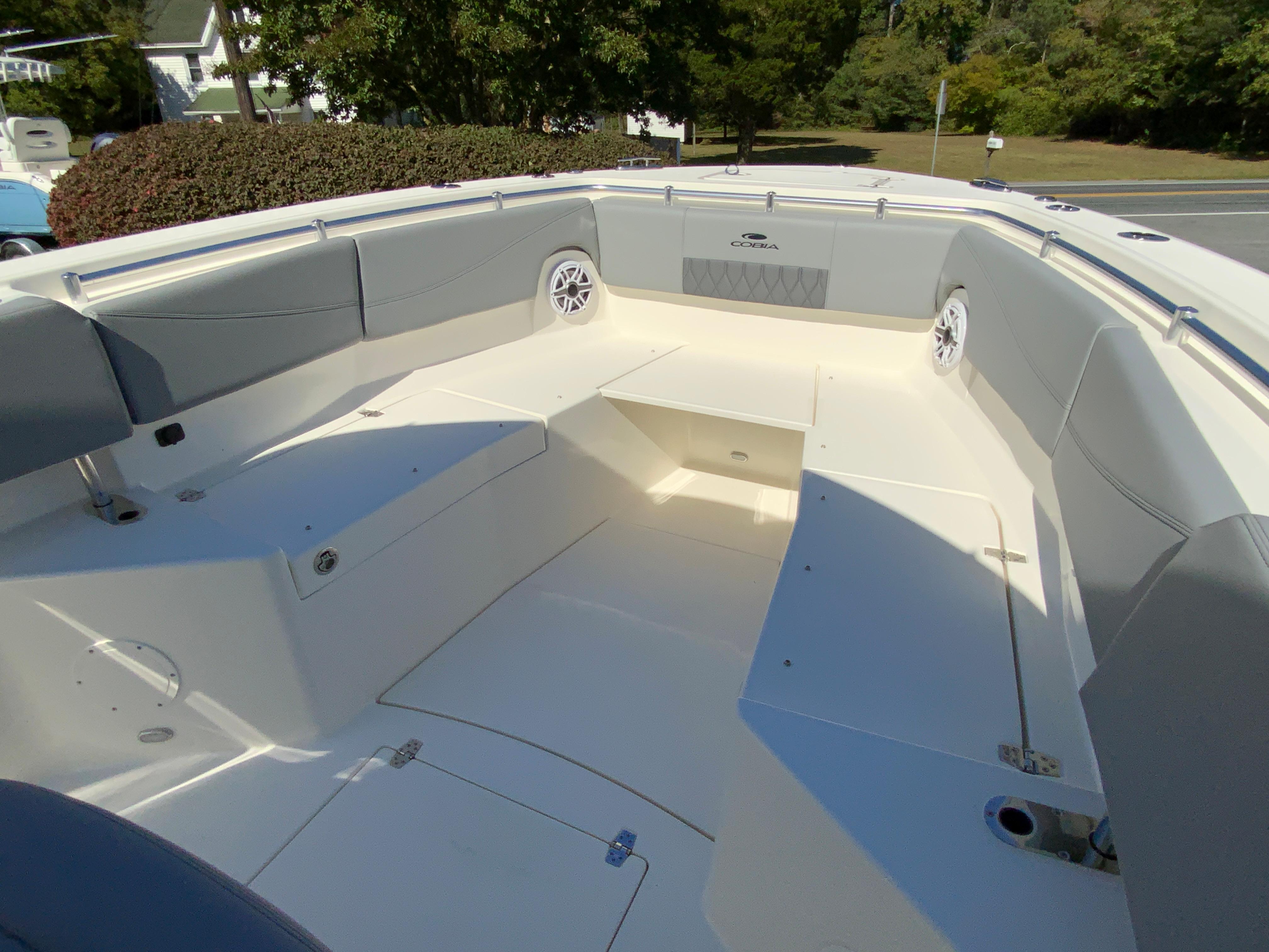 2024 Cobia 320 Center Console-36