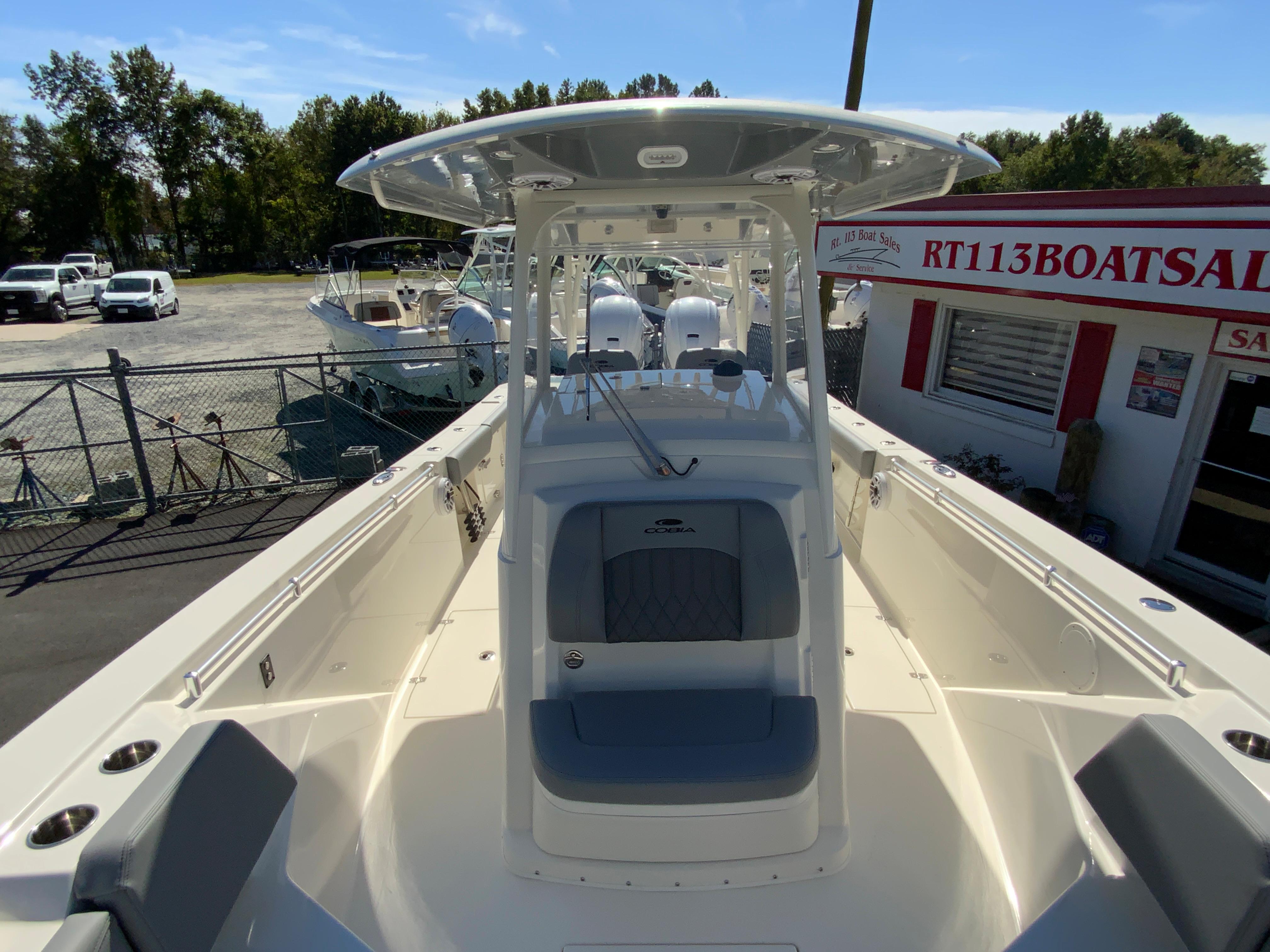 2024 Cobia 320 Center Console-41