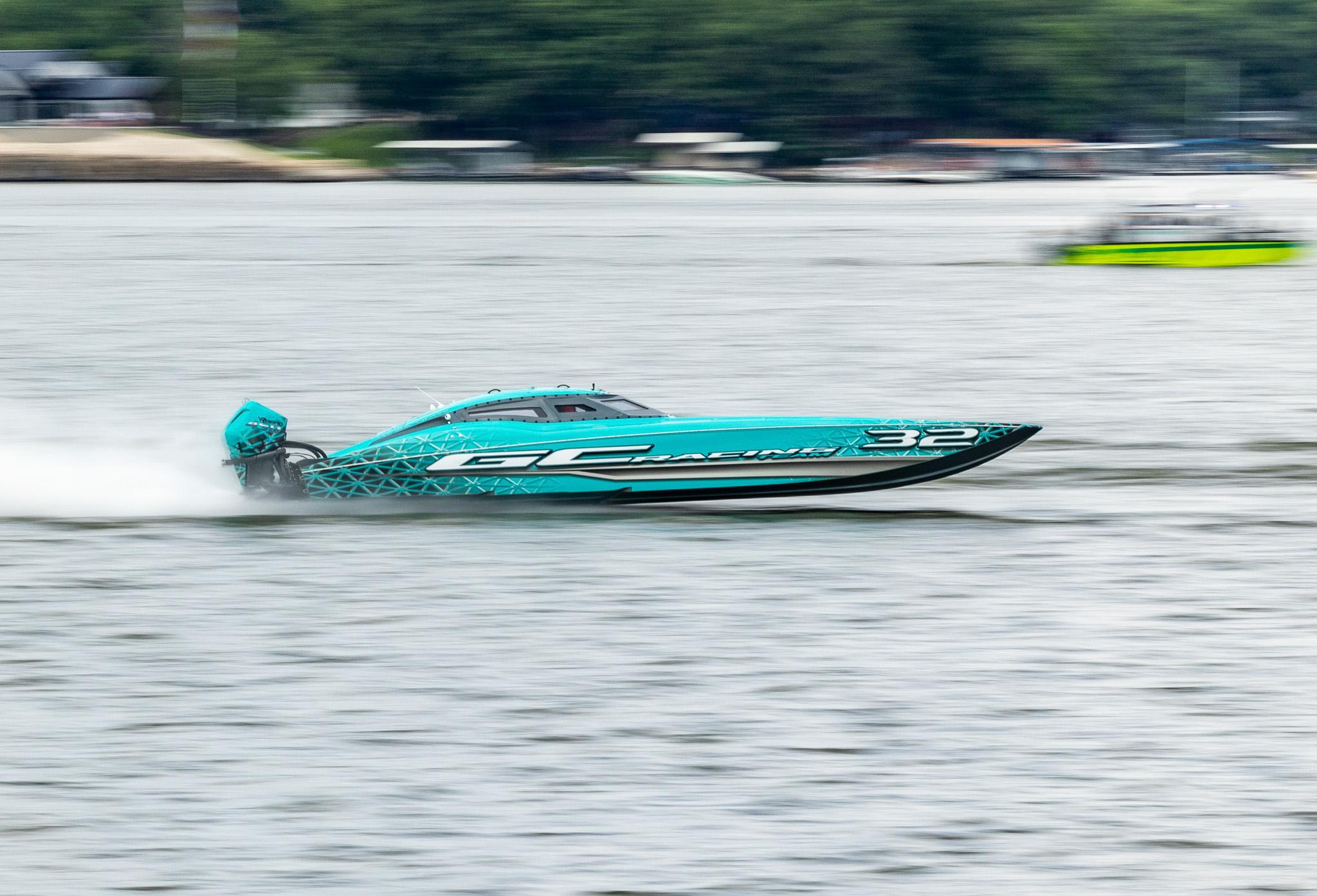 MTI-390XR 2023 -FL-US-High-speed MTI 390XR powerboat racing on water, 2023 model, vibrant turquoise color.-9763954