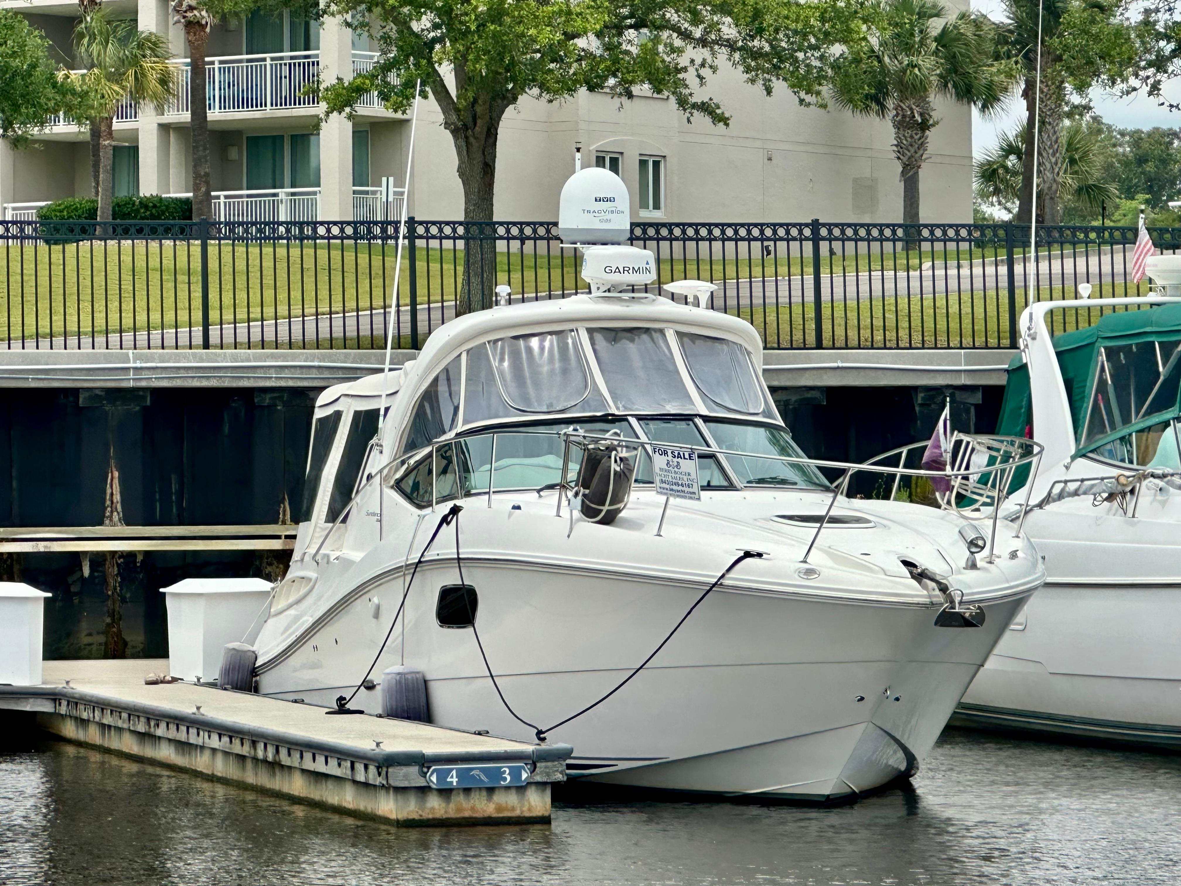 2010 Sea Ray 350 Sundancer