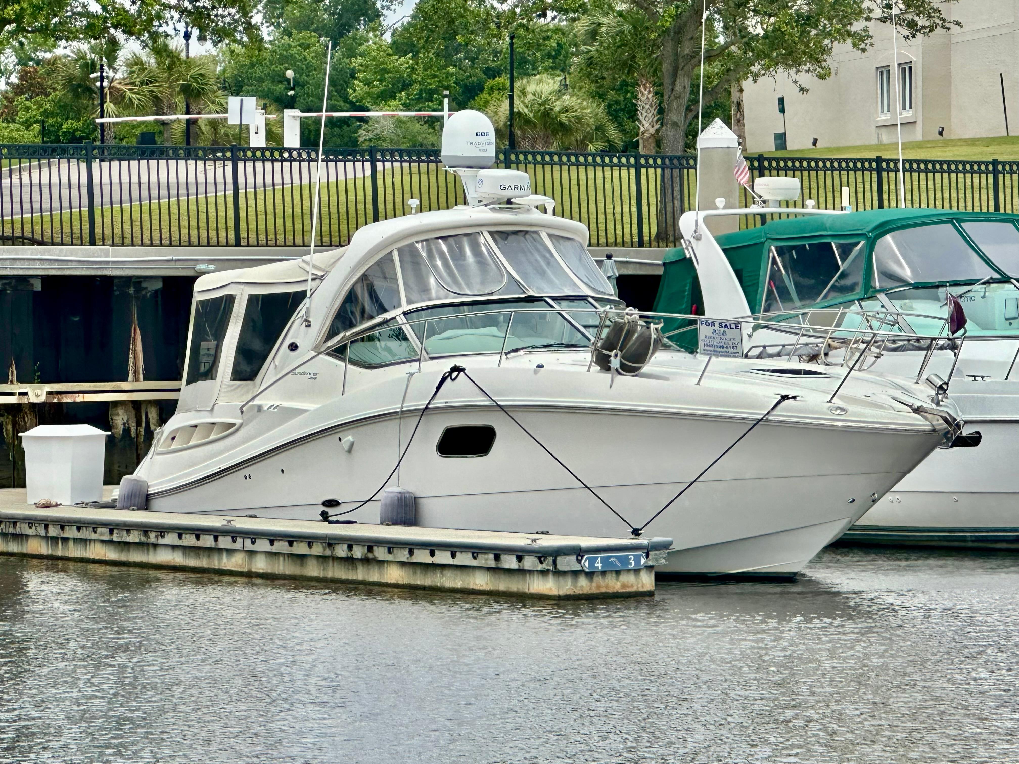 2010 Sea Ray 350 Sundancer