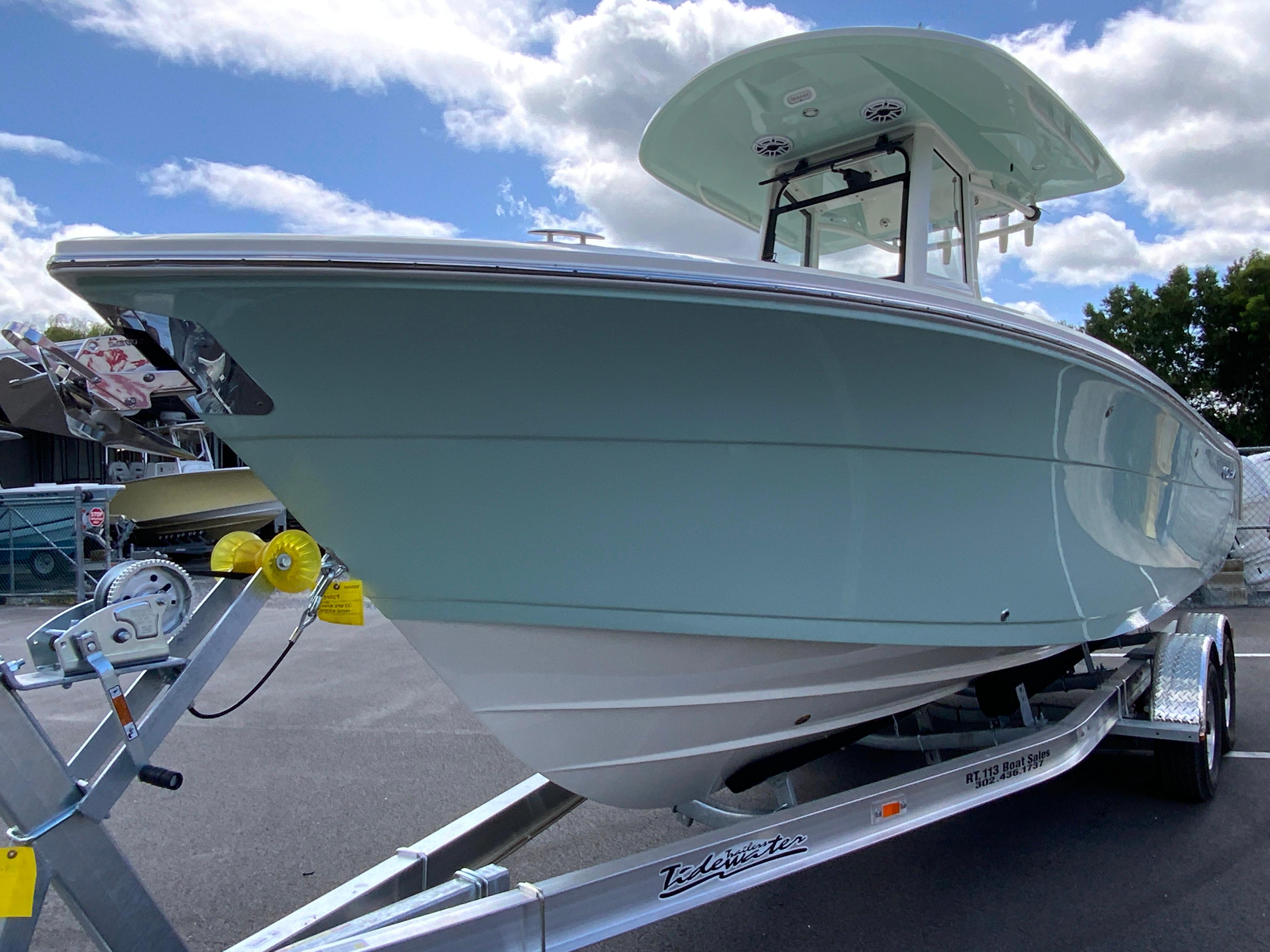 2025 Cobia 240 Center Console-5