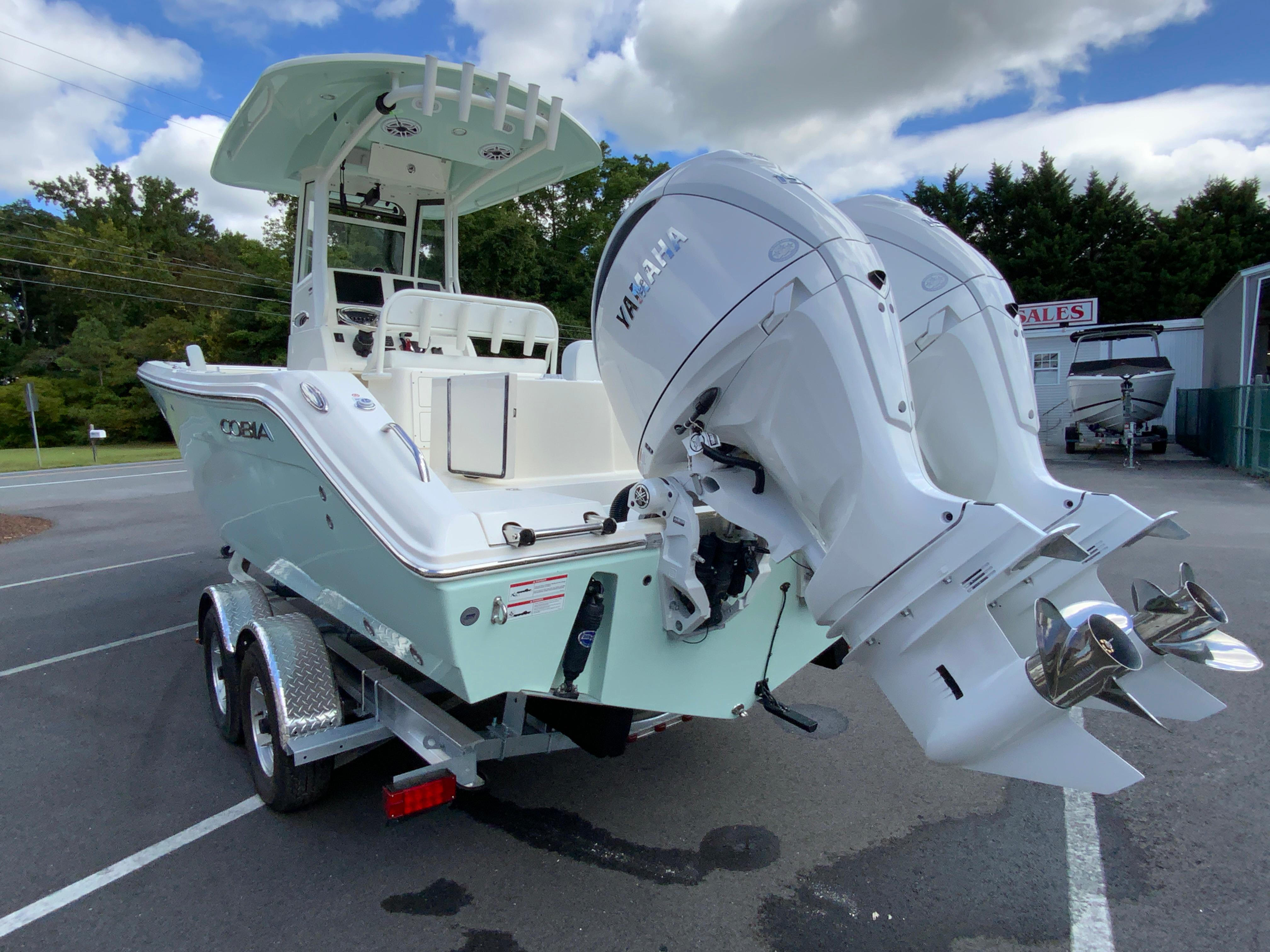 2025 Cobia 240 Center Console-8