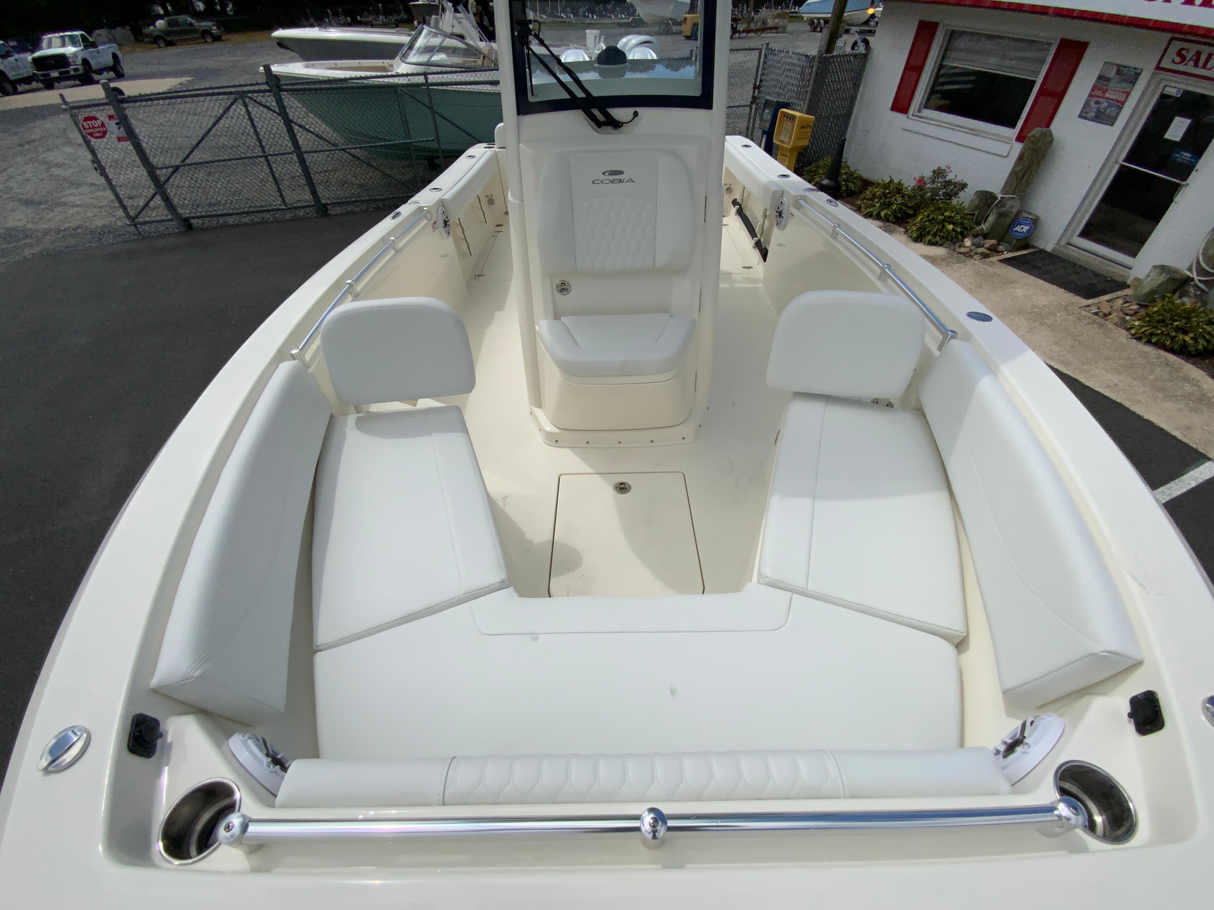 2025 Cobia 240 Center Console-25