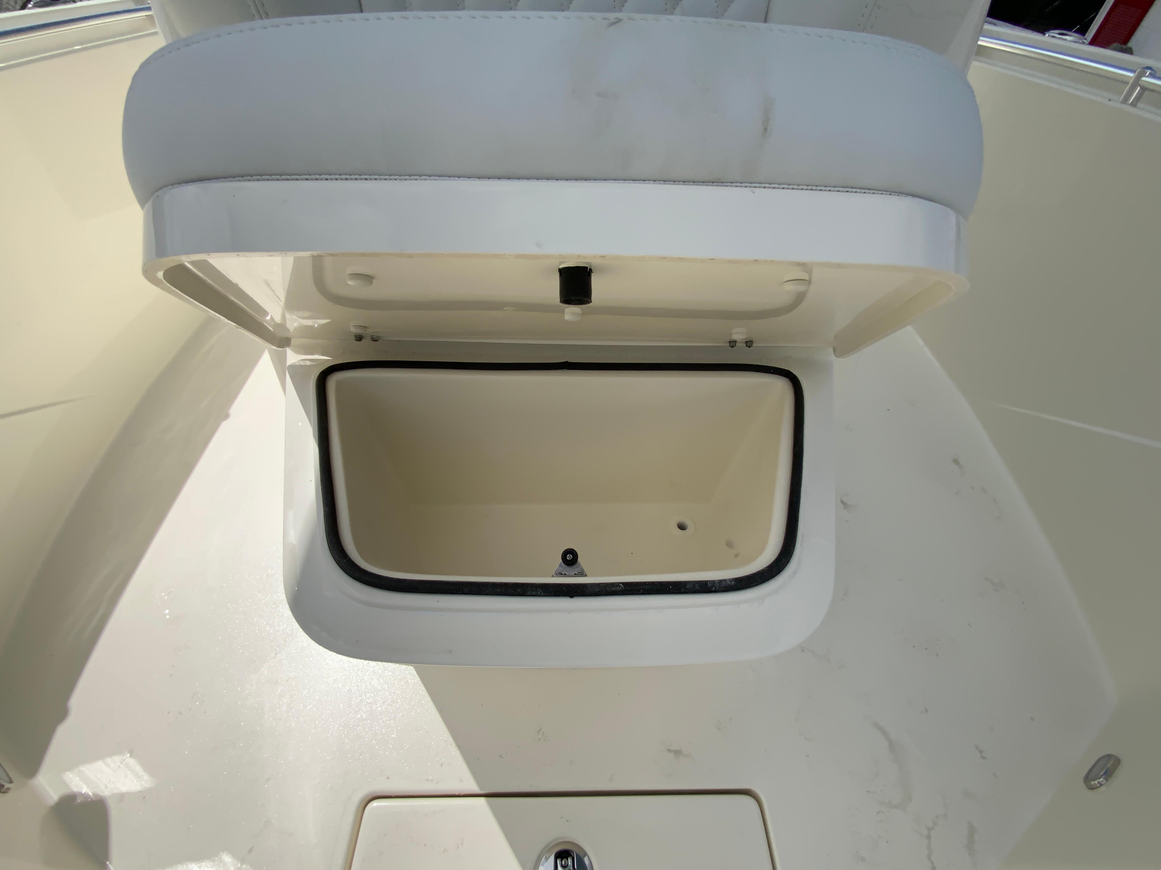 2025 Cobia 240 Center Console-27