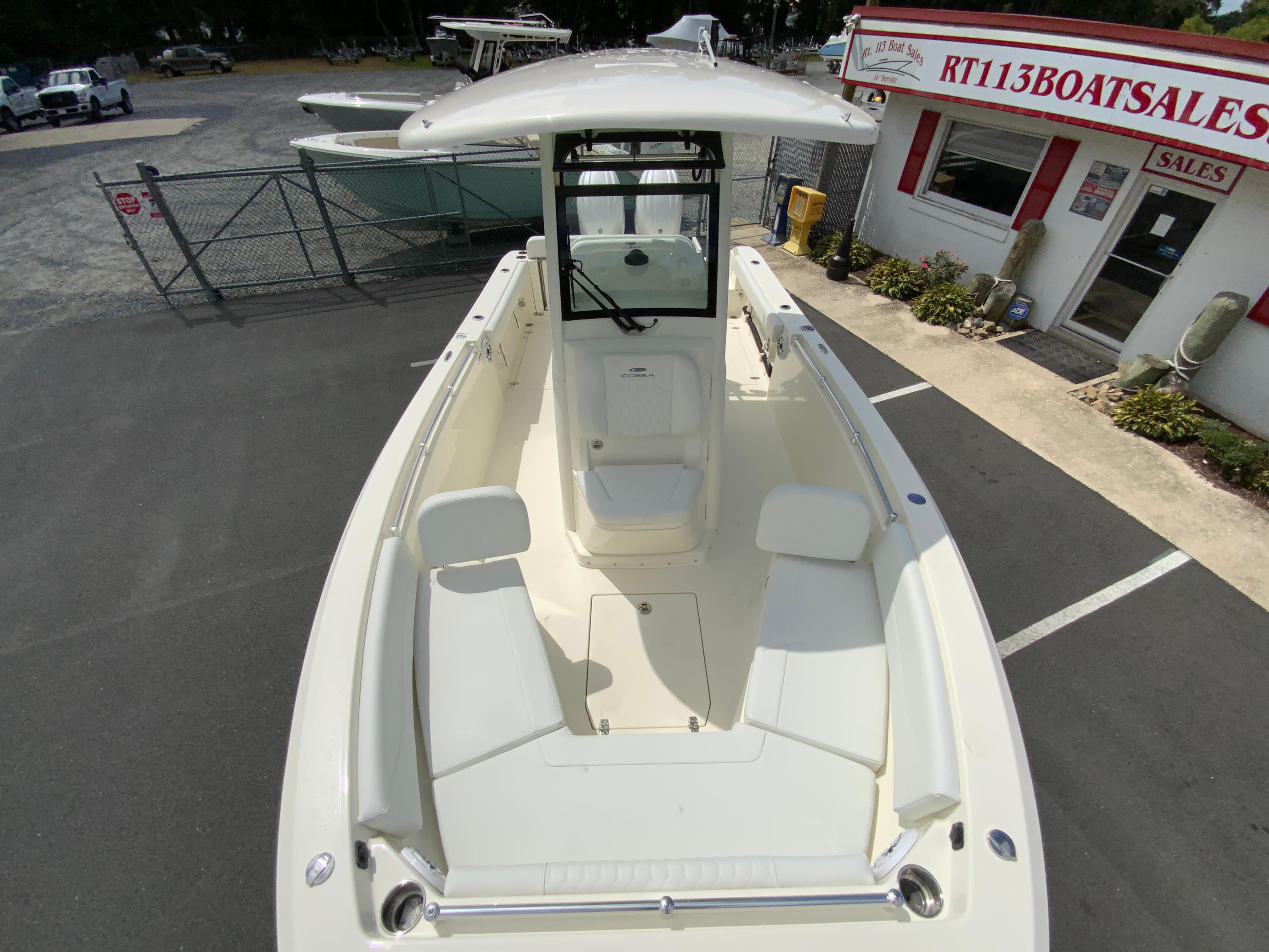 2025 Cobia 240 Center Console-24