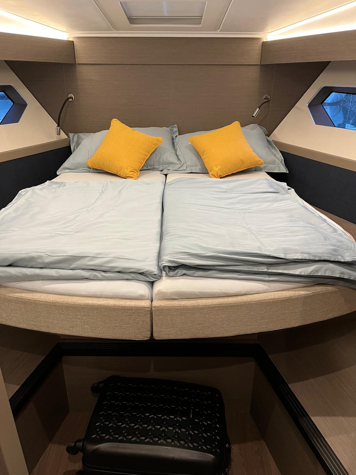 Yacht Photos Pics