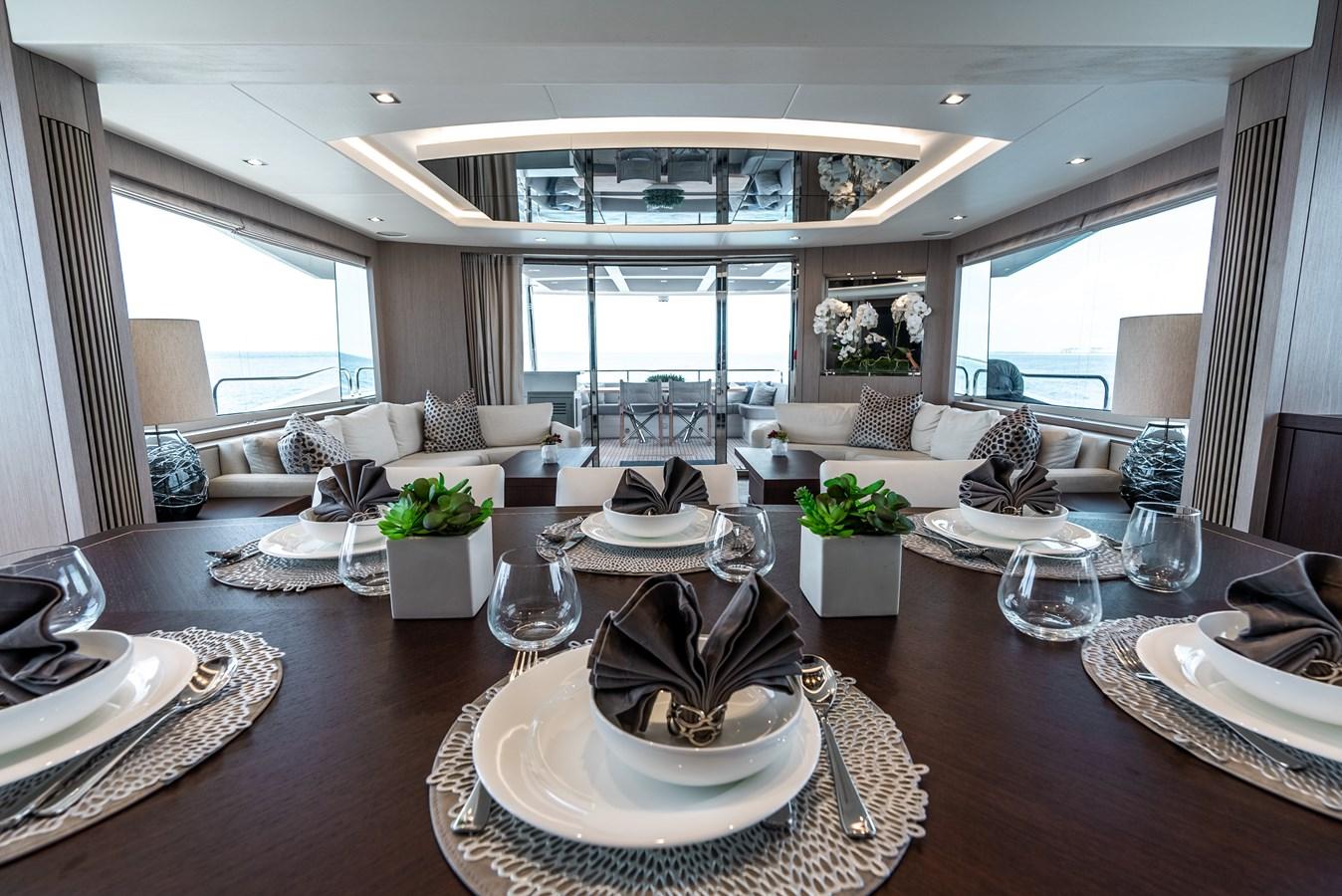 2018 Sunseeker 86 Yacht