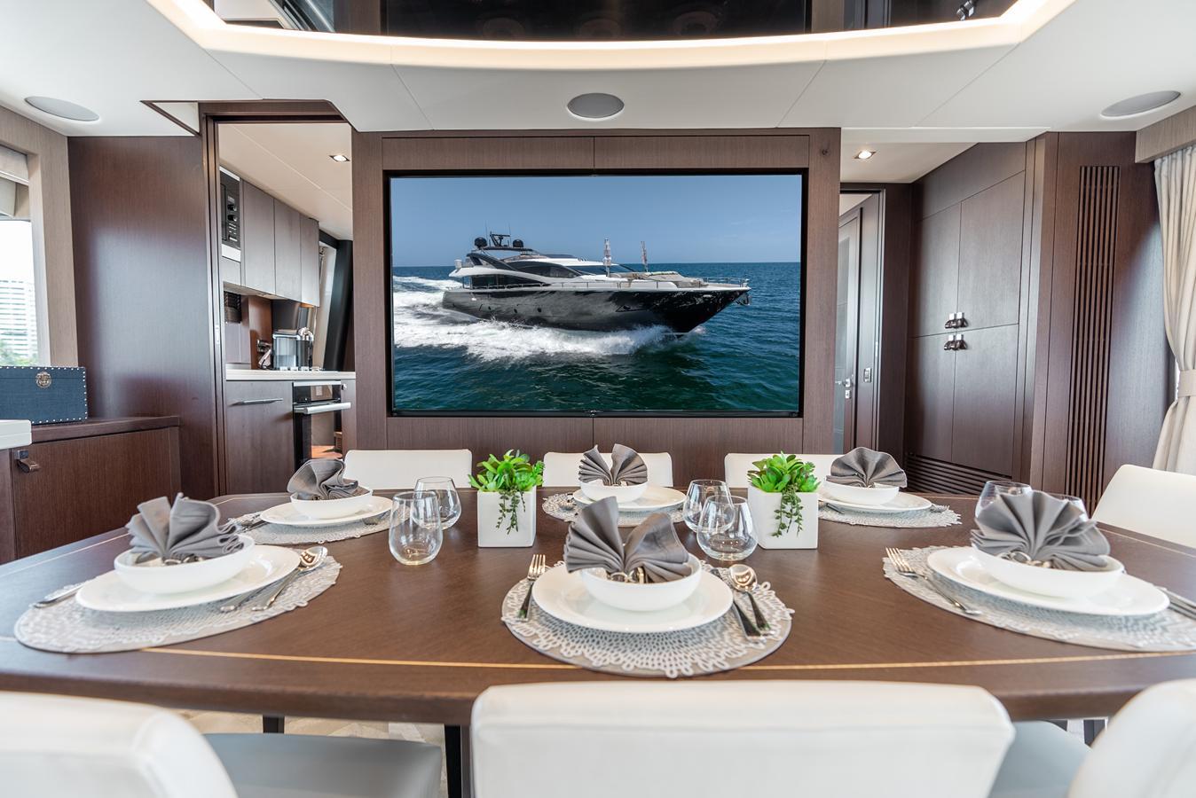 2018 Sunseeker 86 Yacht