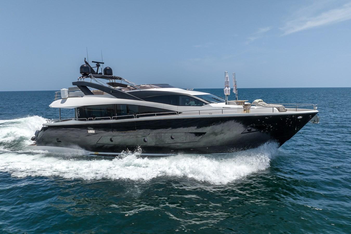 2018 Sunseeker 86 Yacht