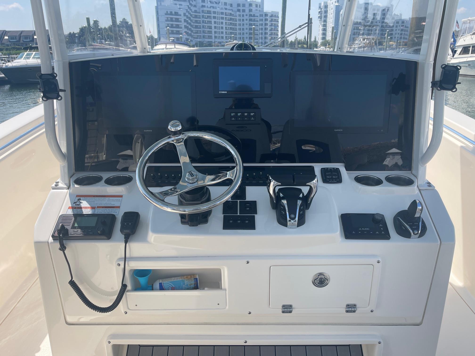 2022-cobia-350-power-9523973-20240828113110251-1_XLARGE