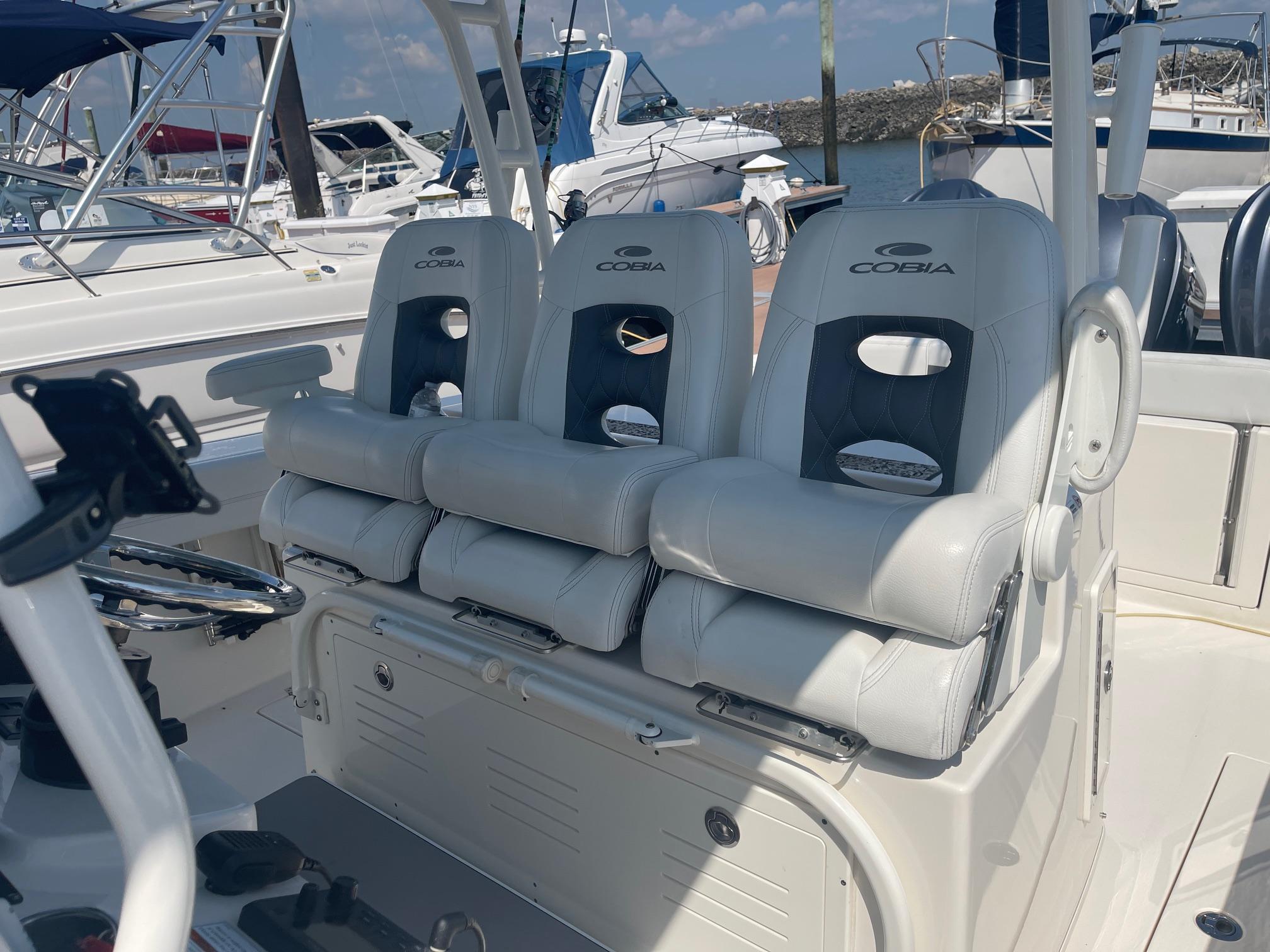 2022-cobia-350-power-9523973-20240828113117290-1_XLARGE